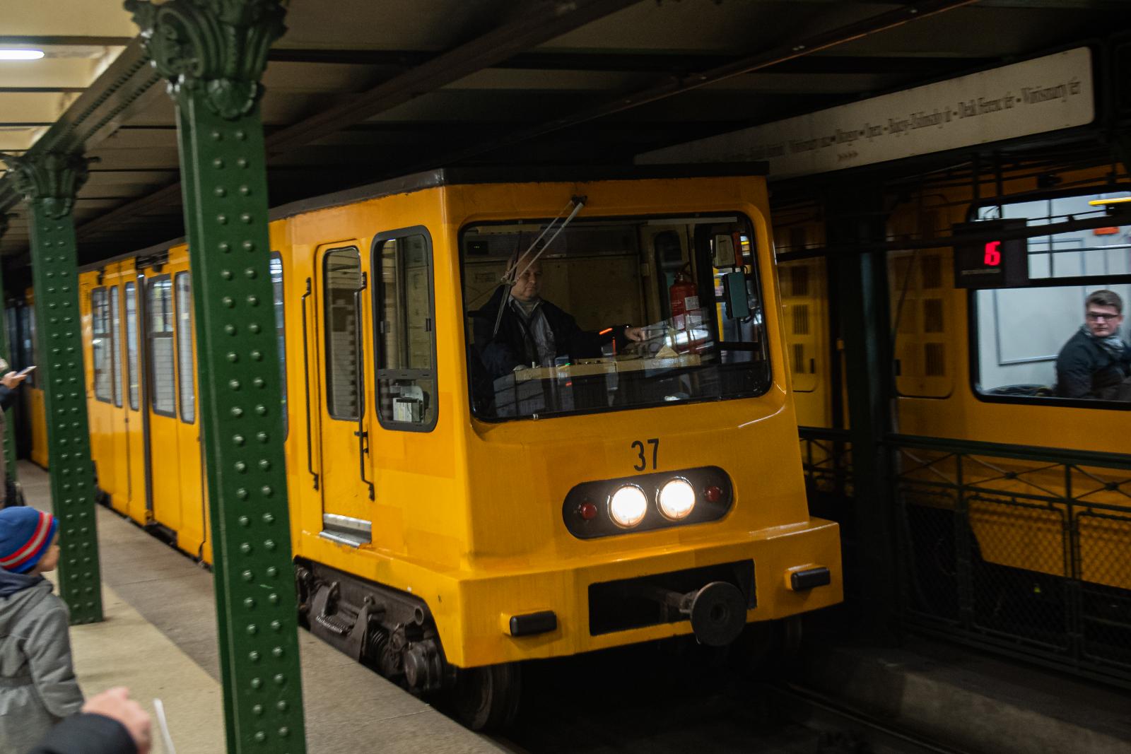 A budapesti tömegközlekedést is fenekestül felforgatja az amerikai alelnök látogatása