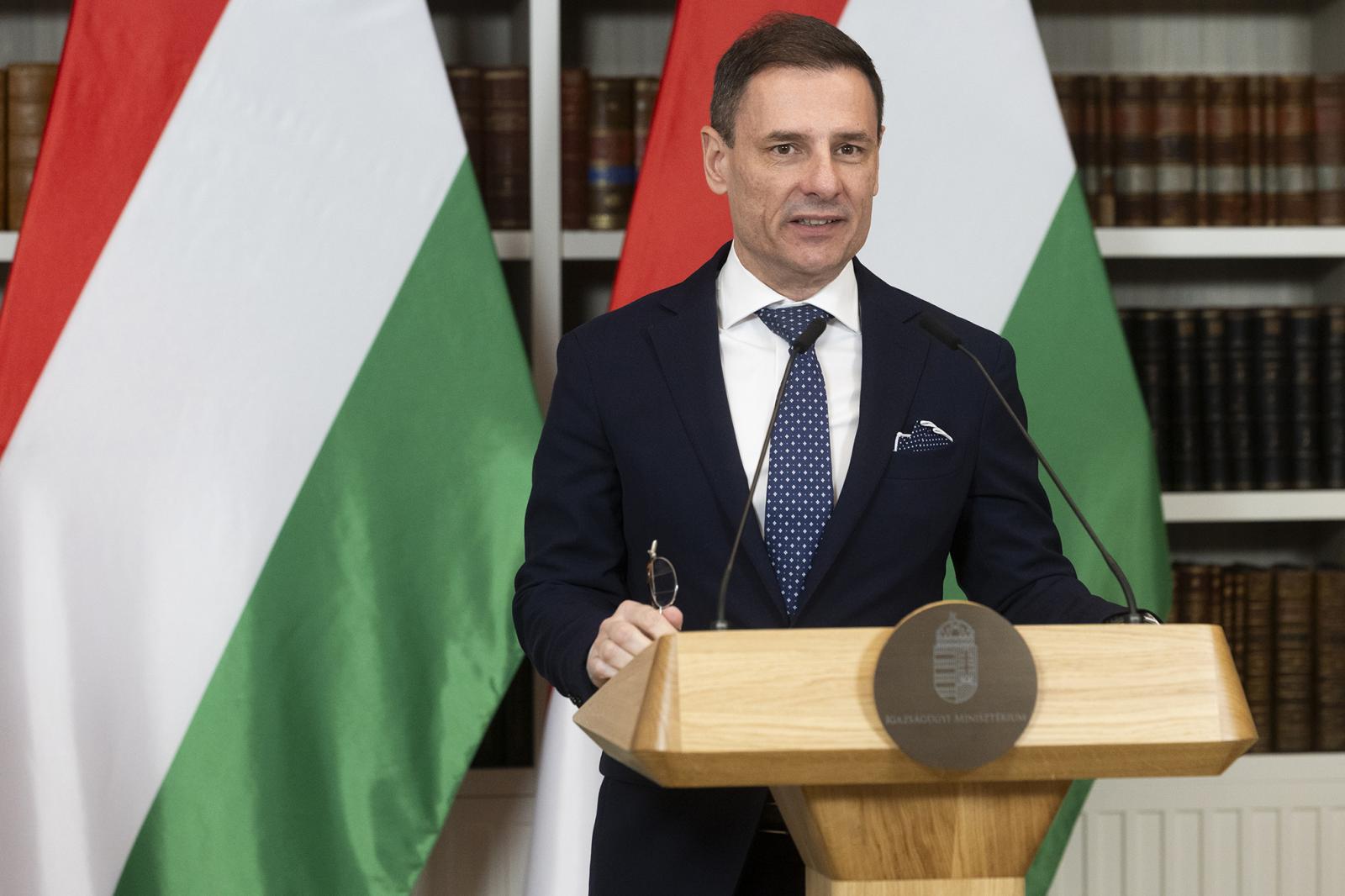 Göd és Dunakeszi polgármestere senkit nem akar befolyásolni, de azért szóltak, hogy a fideszes Tuzson Bence a legjobb választás