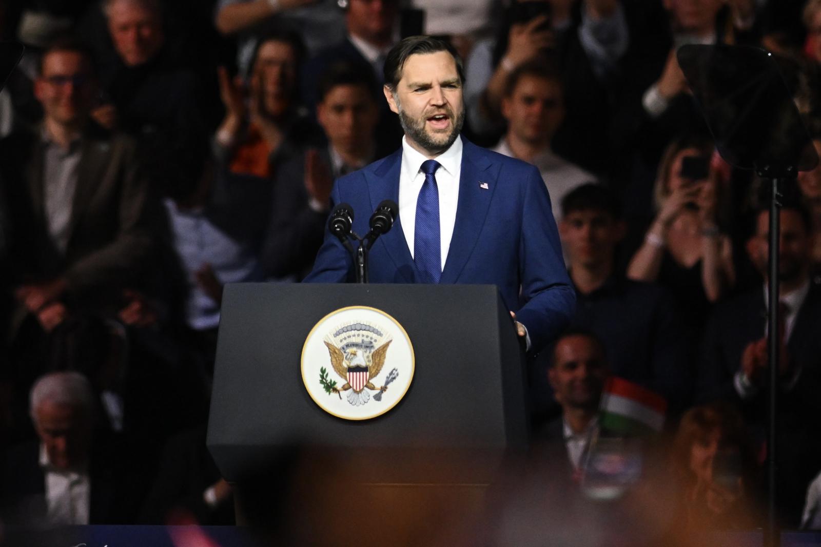 Diplomáciai úton fog tiltakozni az Európai Unió az Egyesült Államok előtt JD Vance budapesti kijelentései miatt