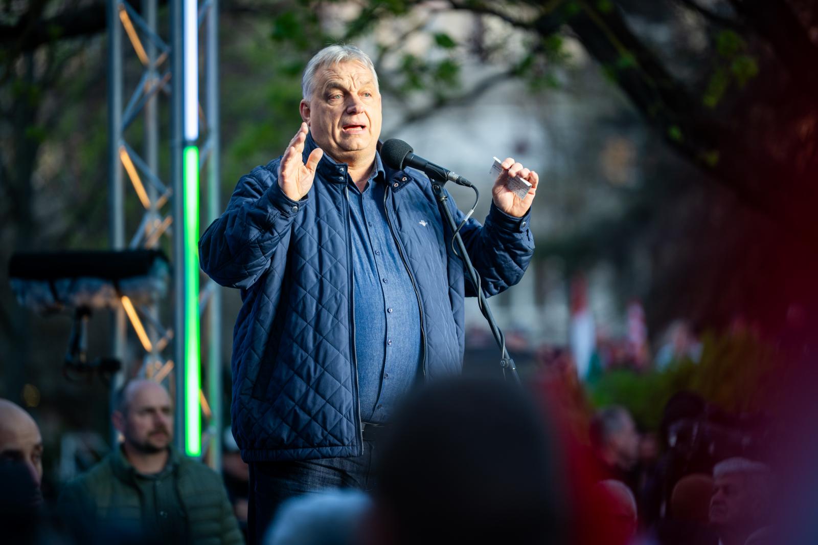 „Biztosítson katonai segítségnyújtást és telepítsen magyar fegyveres erőket szuverén területünkre” - kiszivárgott a csádi elnök Orbán Viktornak írt levele