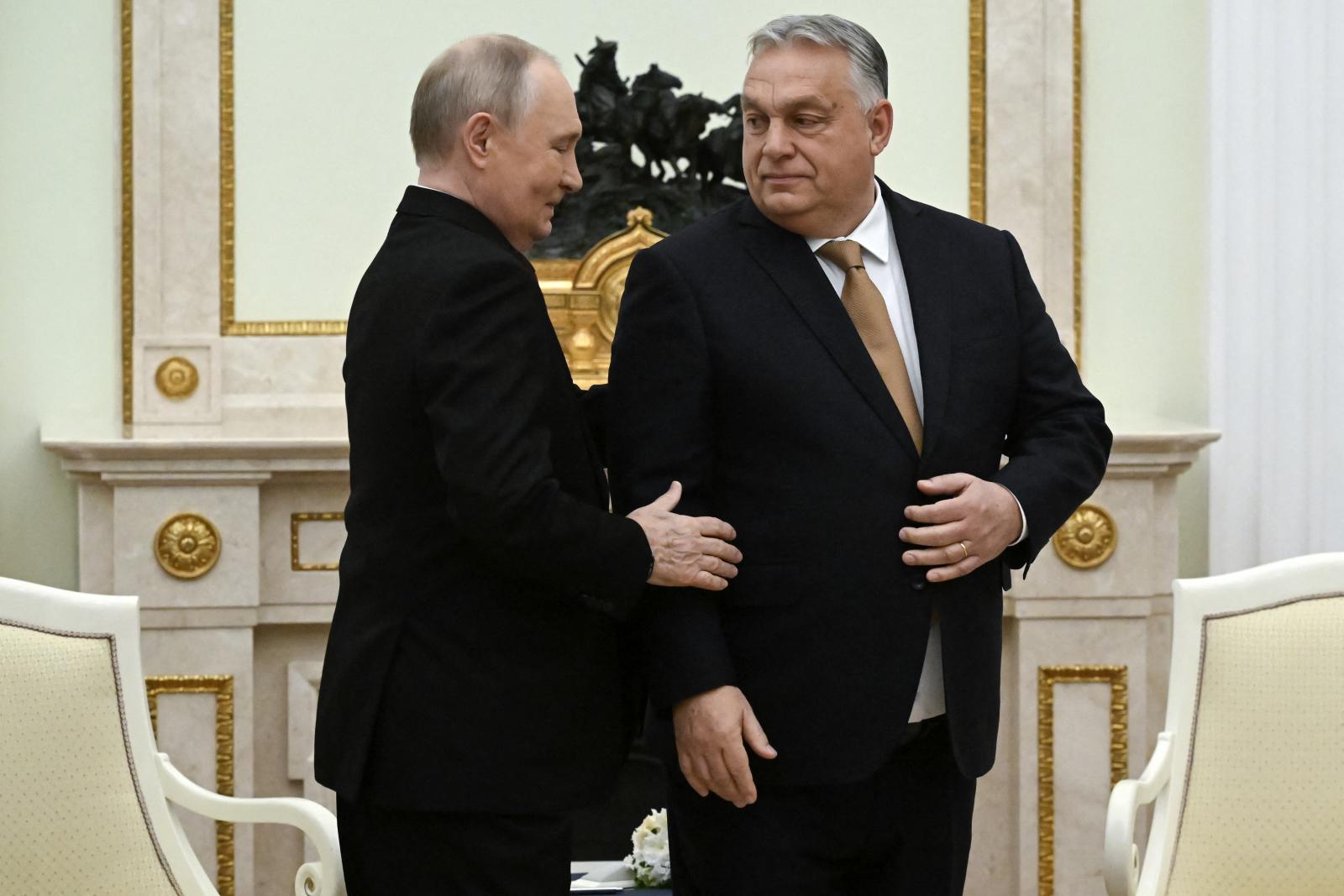Meduza: Hiába az orosz beavatkozás, már a Kreml is arra készül, hogy Orbán Viktor vereséget szenvedhet