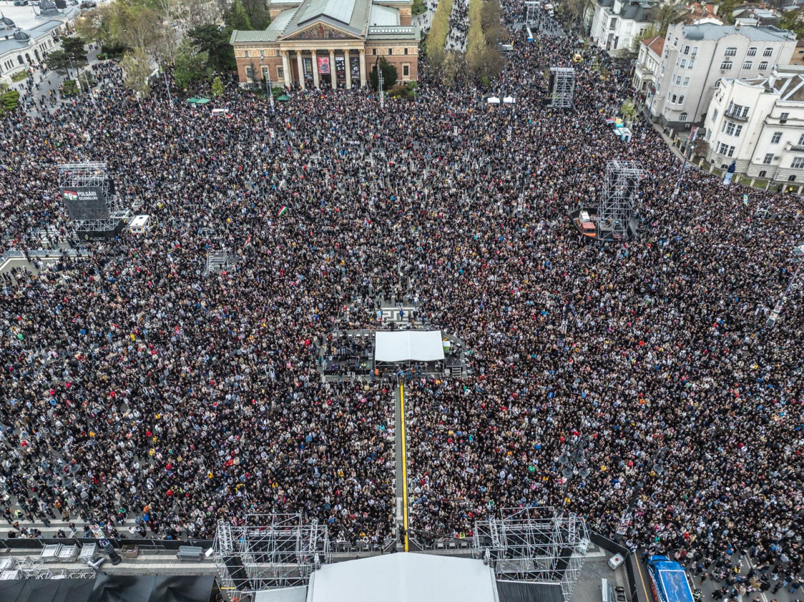 Világhír lett a Rendszerbontó Nagykoncertből