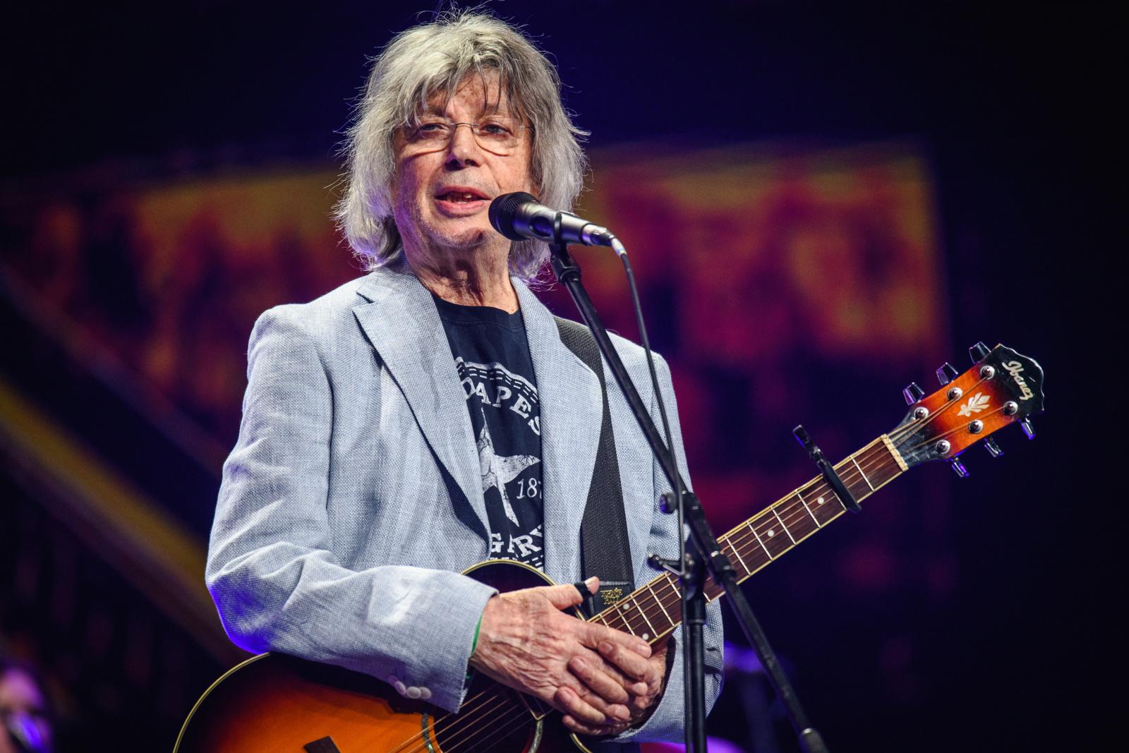 Elementáris erő kis imposztor-szindrómával – Bródy János háromórás koncerten búcsúzott el, hogy azonnal vissza is térjen