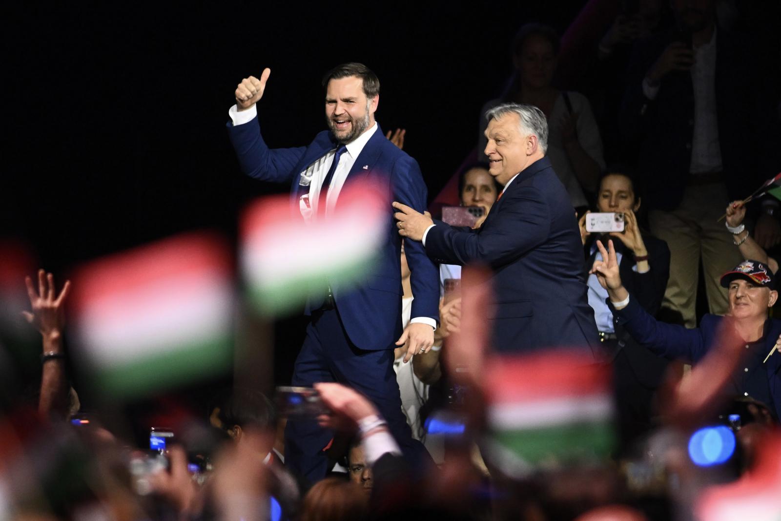 Szia, uram! Külföldi beavatkozás érdekel?