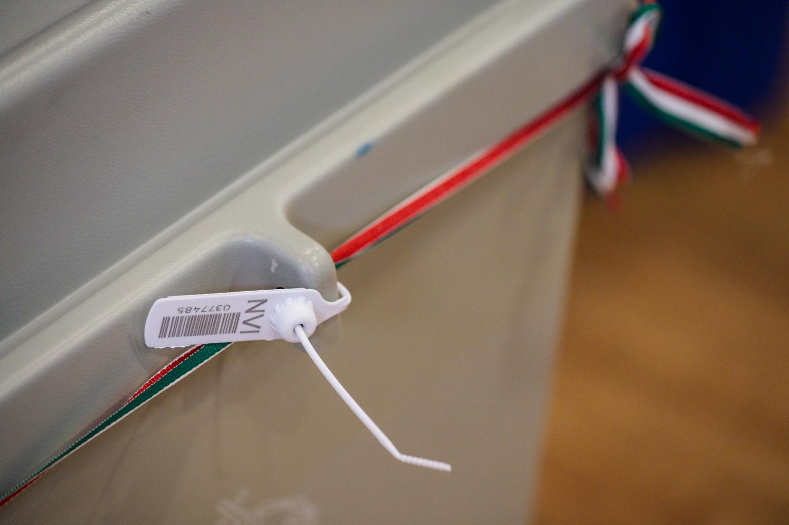 Ma este 11 óra körül már lesz 90 százalék feletti előzetes eredmény