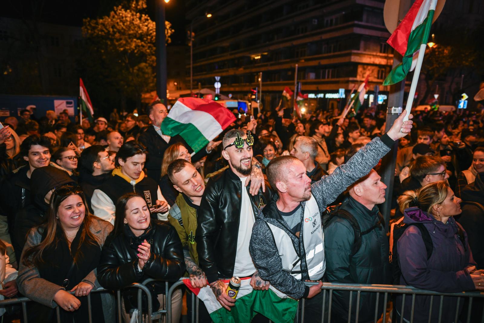 Győzött a Tisza Párt, Budapesten alakul a népünnepély