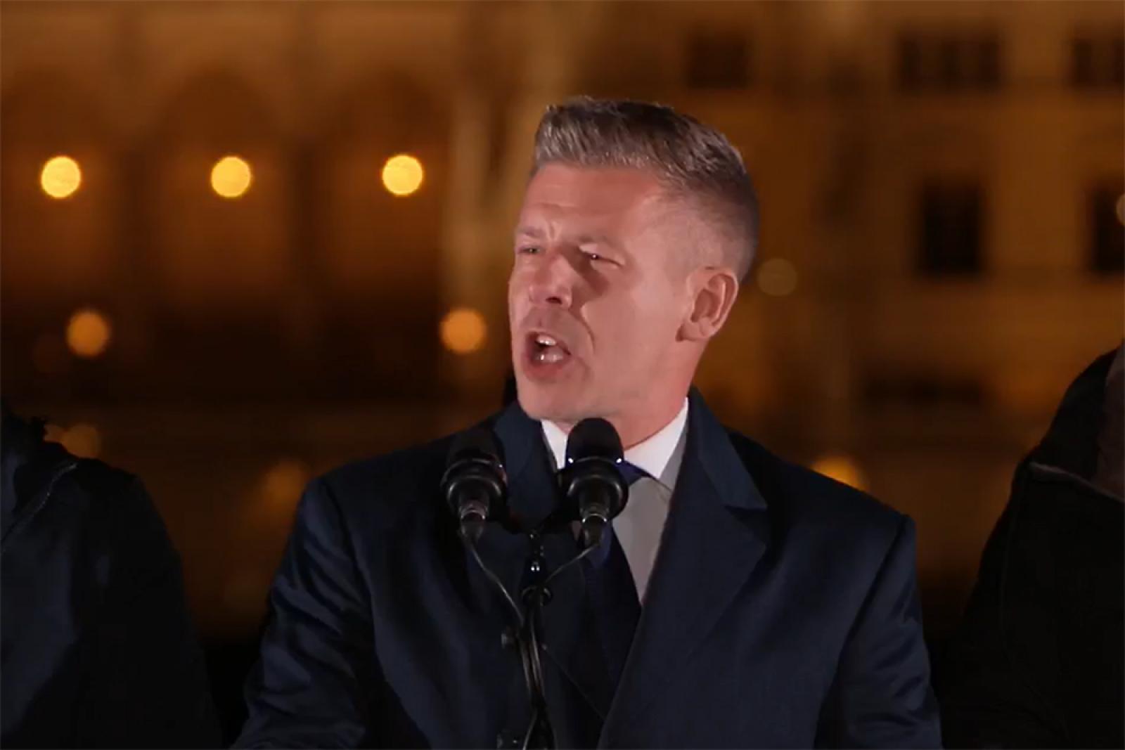 Magyar Péter: A győzelmünk nem a Holdról, hanem minden magyar ablakból látszik