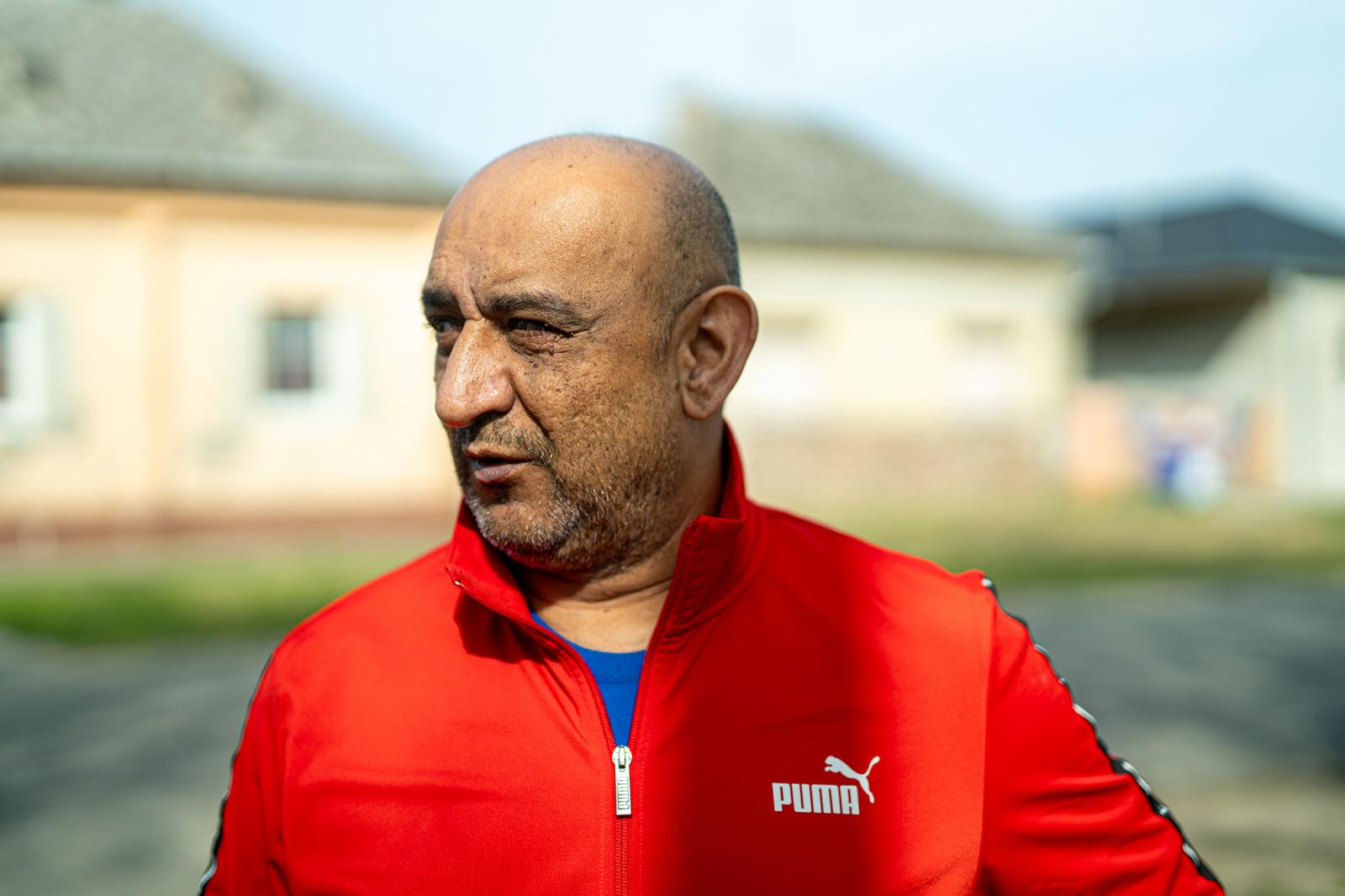 „Most elgondolkodhatok, hogy ki merjek-e menni az utcára, mert vagy a tiszások, vagy a fideszesek vernek meg, mint szavazatvásárlót”