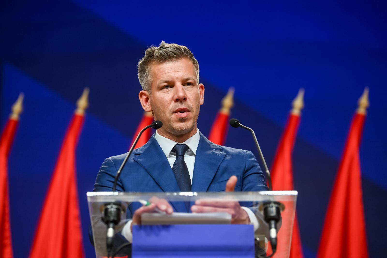 Gyors döntésekre készül a Tisza Párt, akár 4-5 év múlva jöhet a magyar euró