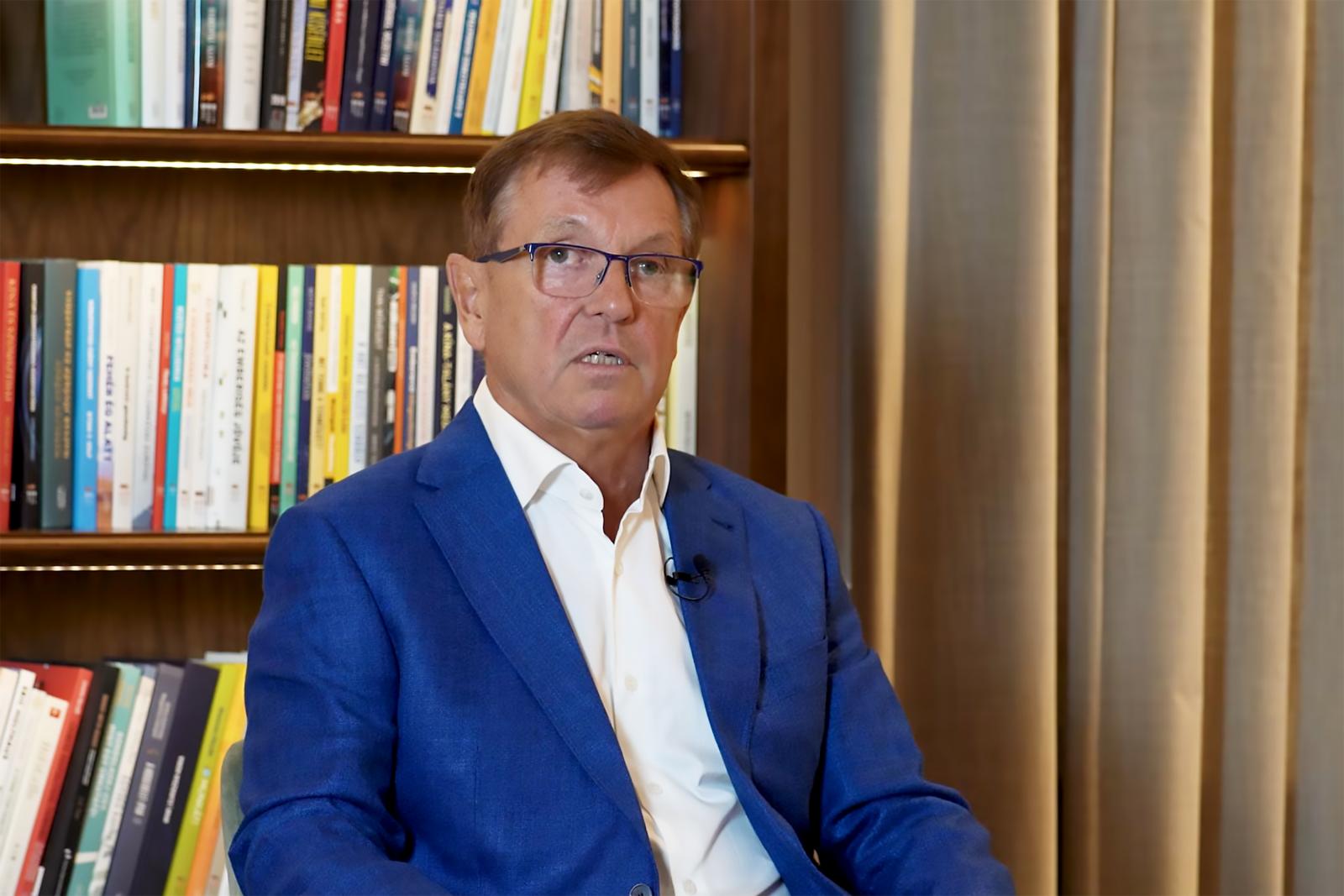 Megszólalt Matolcsy György, szerinte át kell állni a bőségre