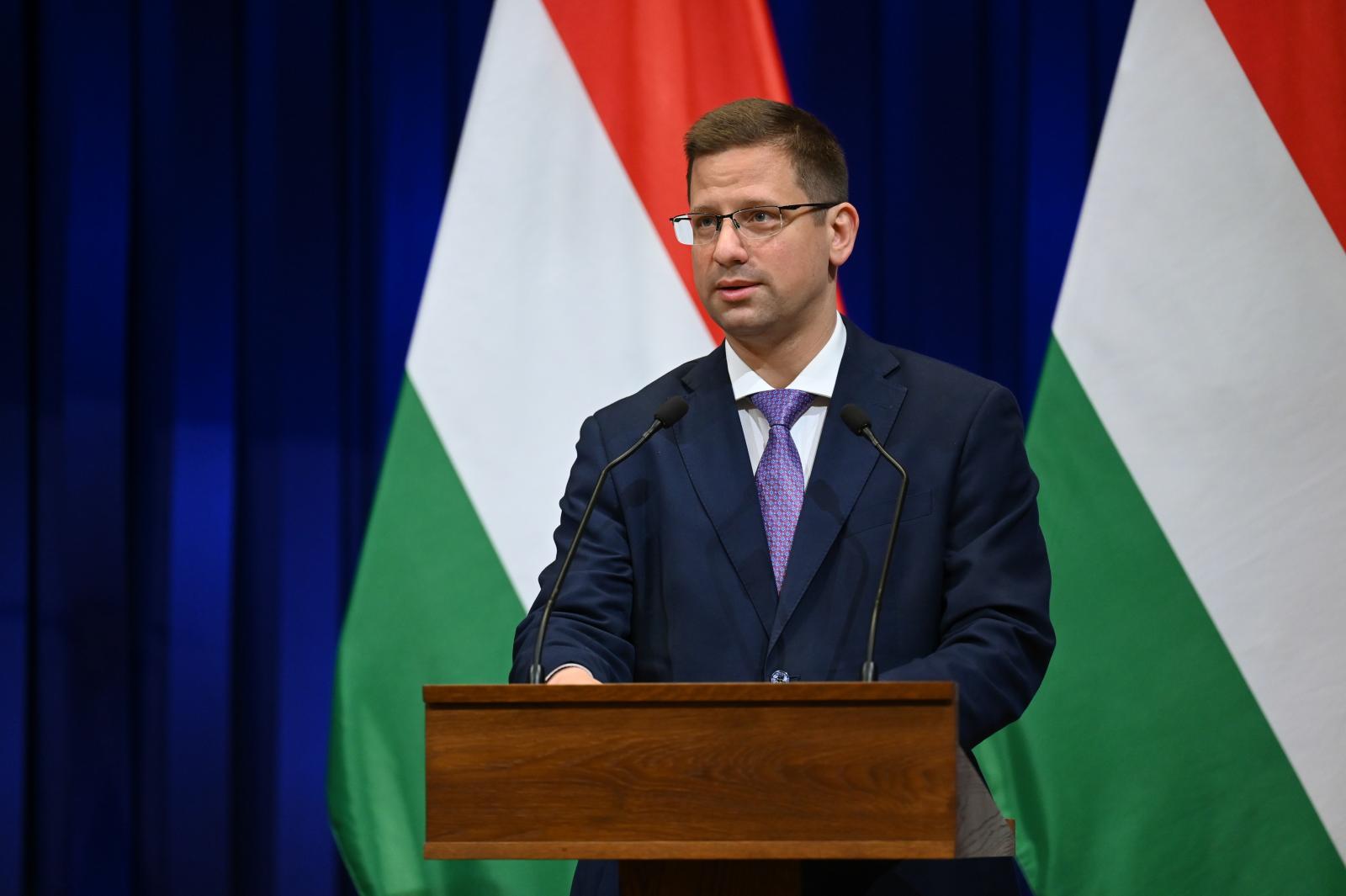 Gulyás Gergely: Az lehet, hogy az új hatalom koncepciós eljárásokban gondolkodik