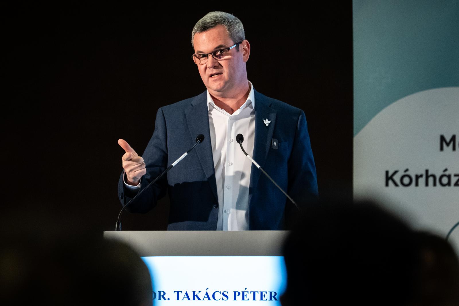 Takács Péter ígérete ellenére a kormányrendelet nem született meg