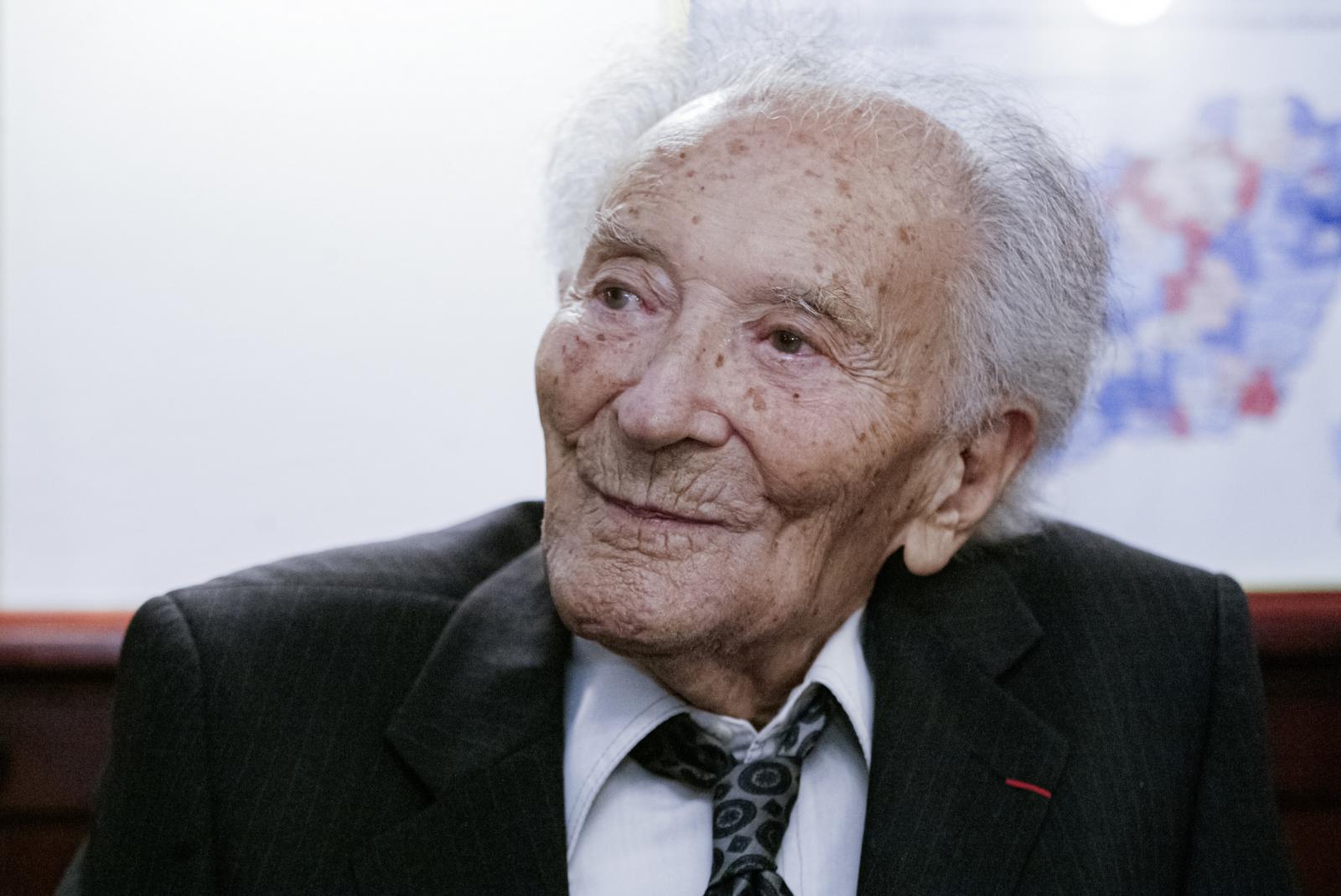 Márton László: A „füstbement” Szép Szó