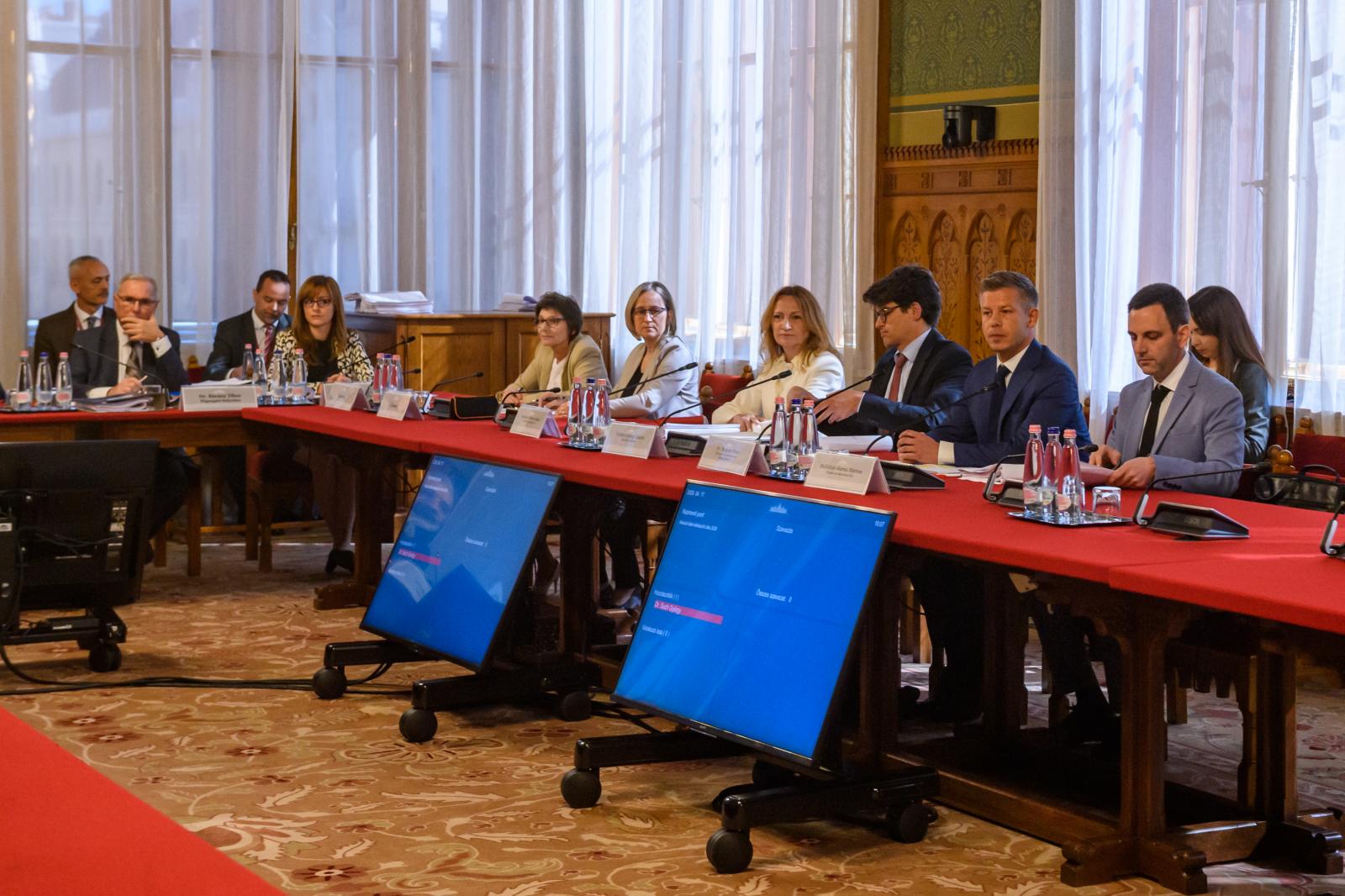 Kis minisztériumokban gondolkodik a Tisza Párt, Rubovszky Rita neve szóba sem került, mielőtt bedobták volna