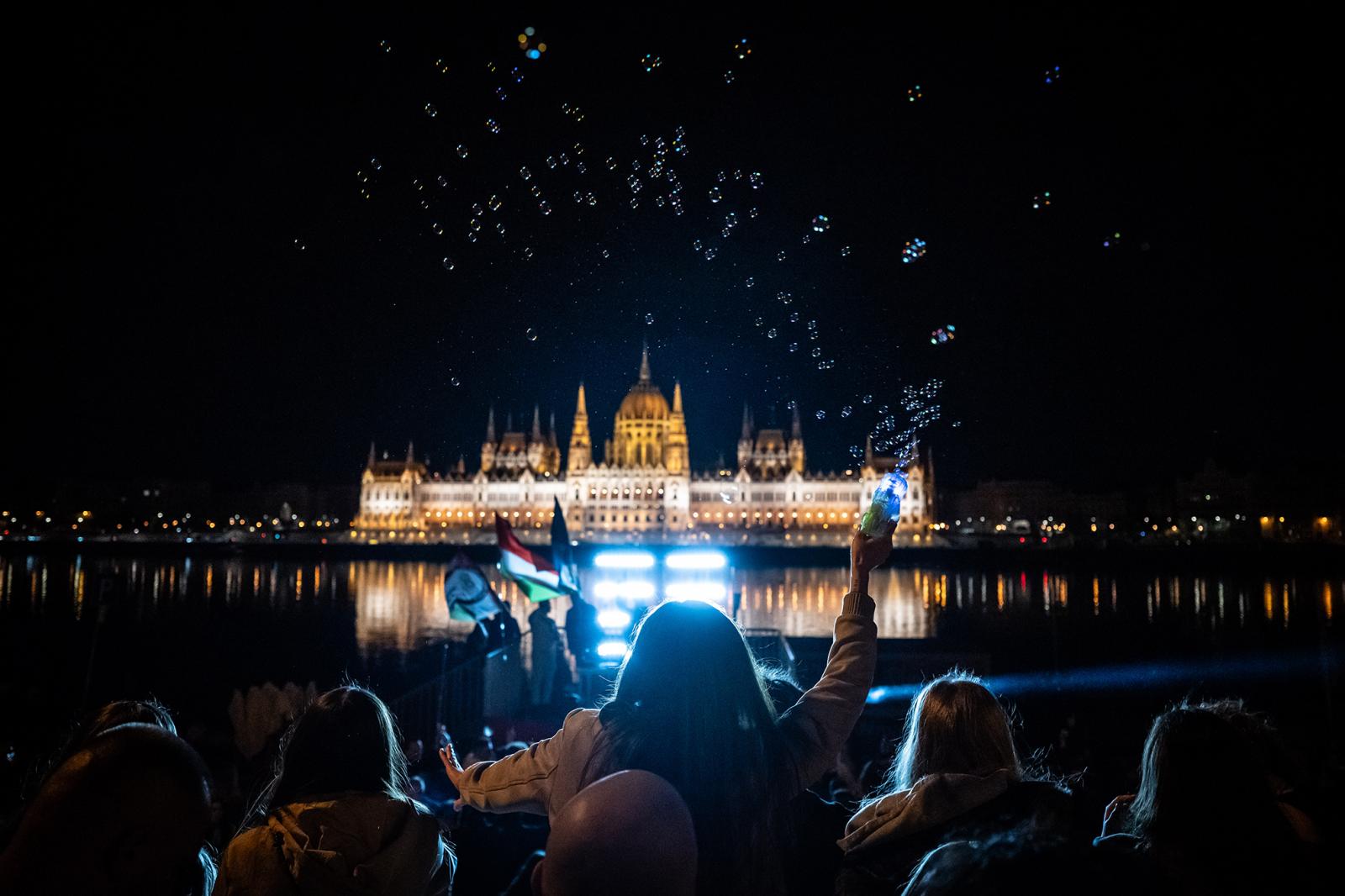 3,4 millió magyar szavazott a rendszerváltásra, a parlamenti választás a rendszerszintű egyenlőtlenségeken túl alapvetően rendben zajlott