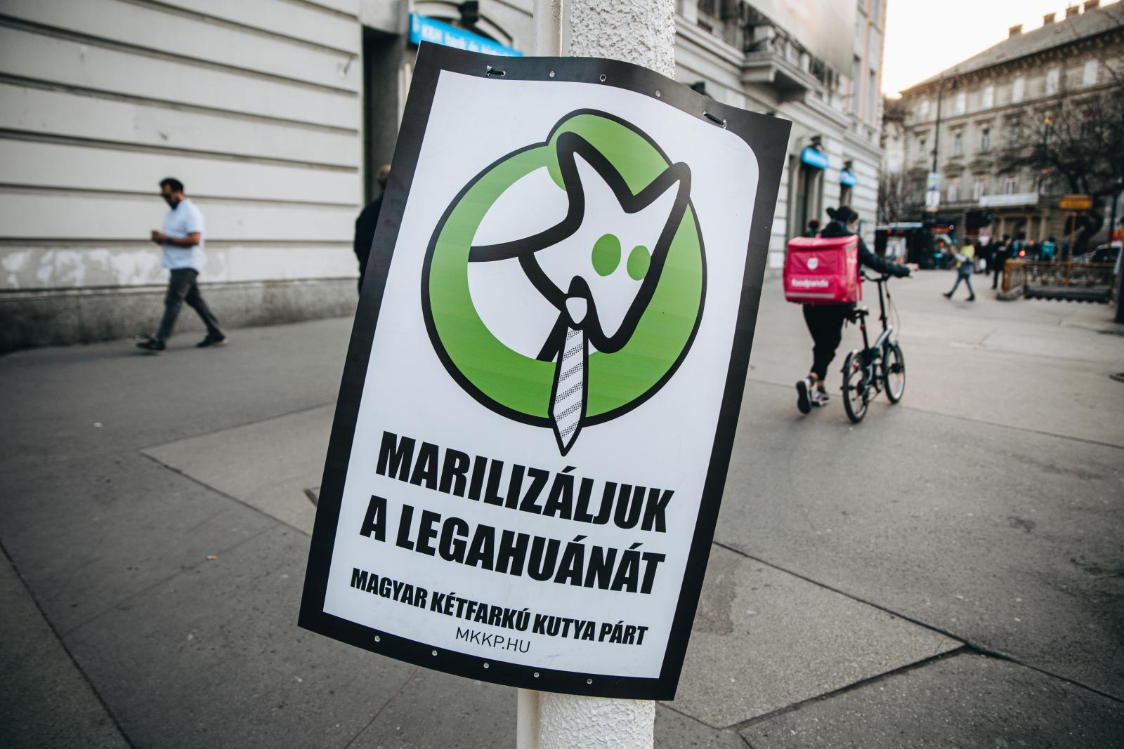 Áradt a fűszag a Kutyapárt drogháború-ellenes gyűlésén