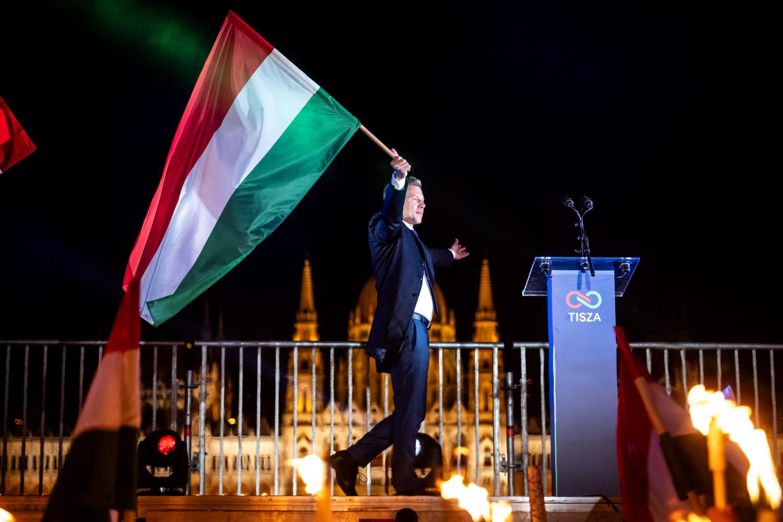 Magyar Péter bejelentette, ünnepi rendezvényt tartanak a miniszterelnöki eskütétel után a Kossuth téren