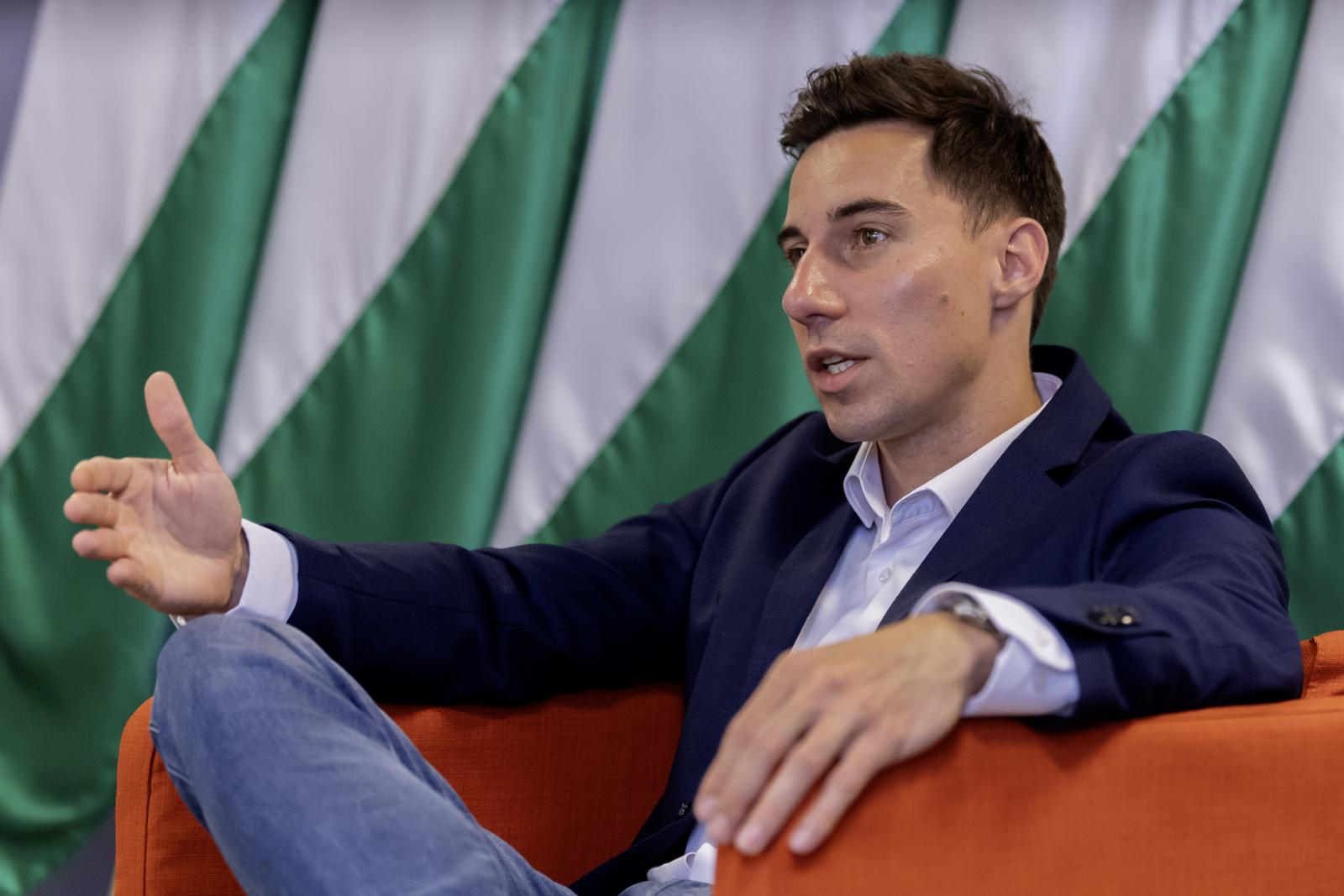 Nemzeti konzultáció helyett az AI alakíthatja majd a közös álláspontot
