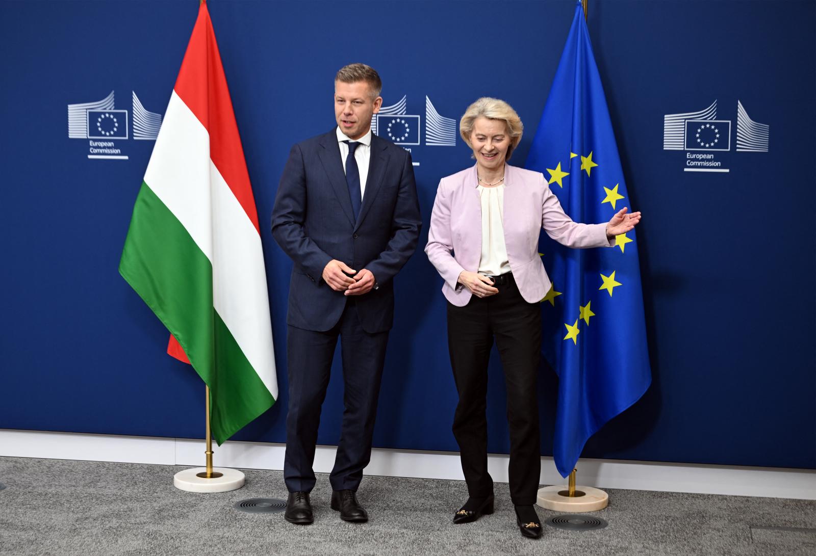 Szeptember végén dől el, mennyi brüsszeli pénz érkezhet meg a magyar költségvetésbe