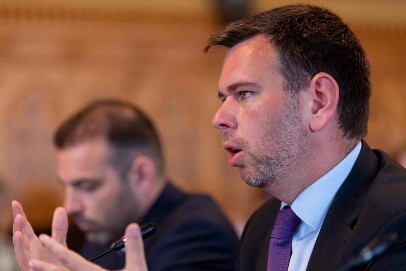 Vitézy Dávid bejelentette, hogy július 1-től változik a budapesti és az agglomerációs éjszakai közlekedés