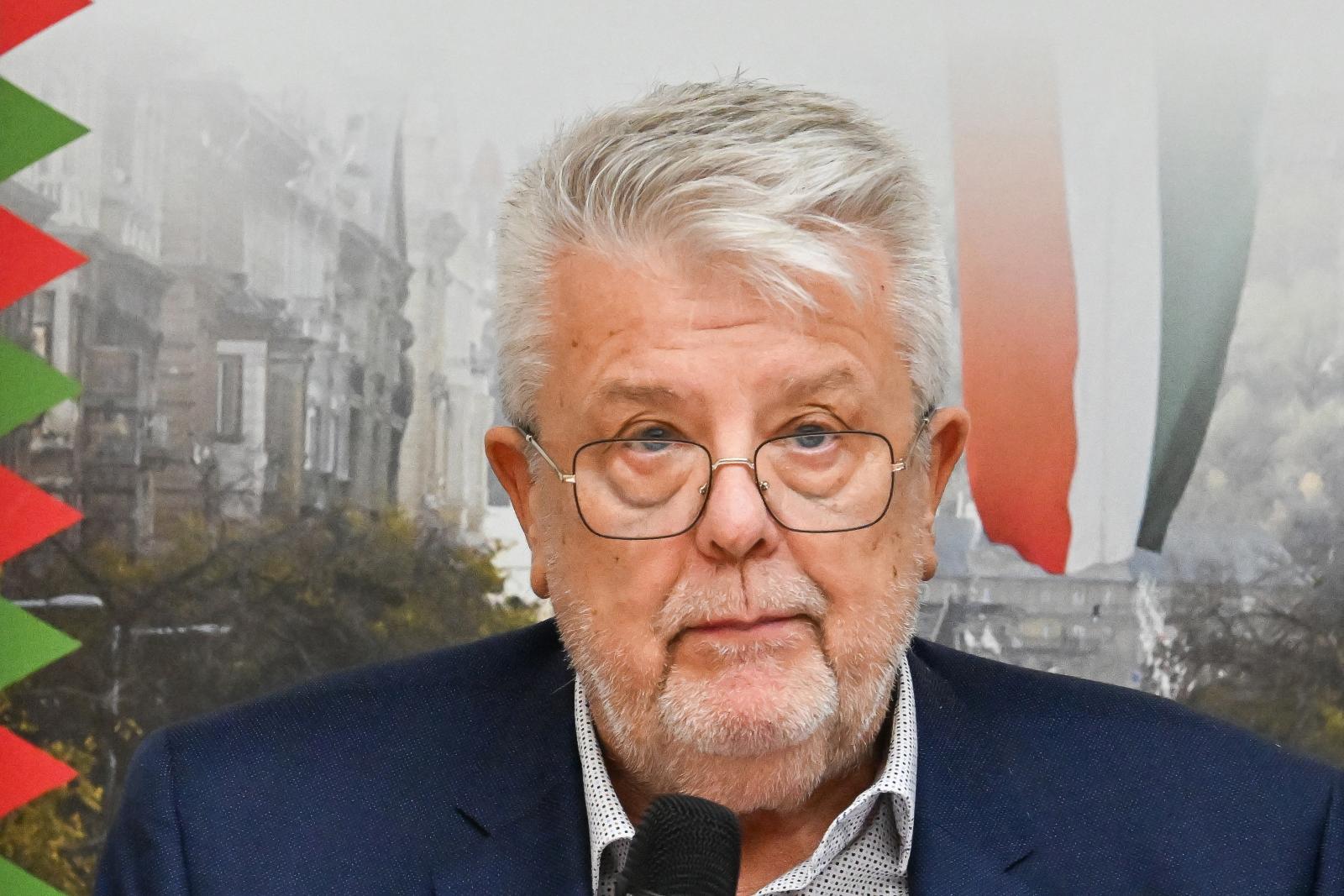 Távozik a CÖF éléről Csizmadia László