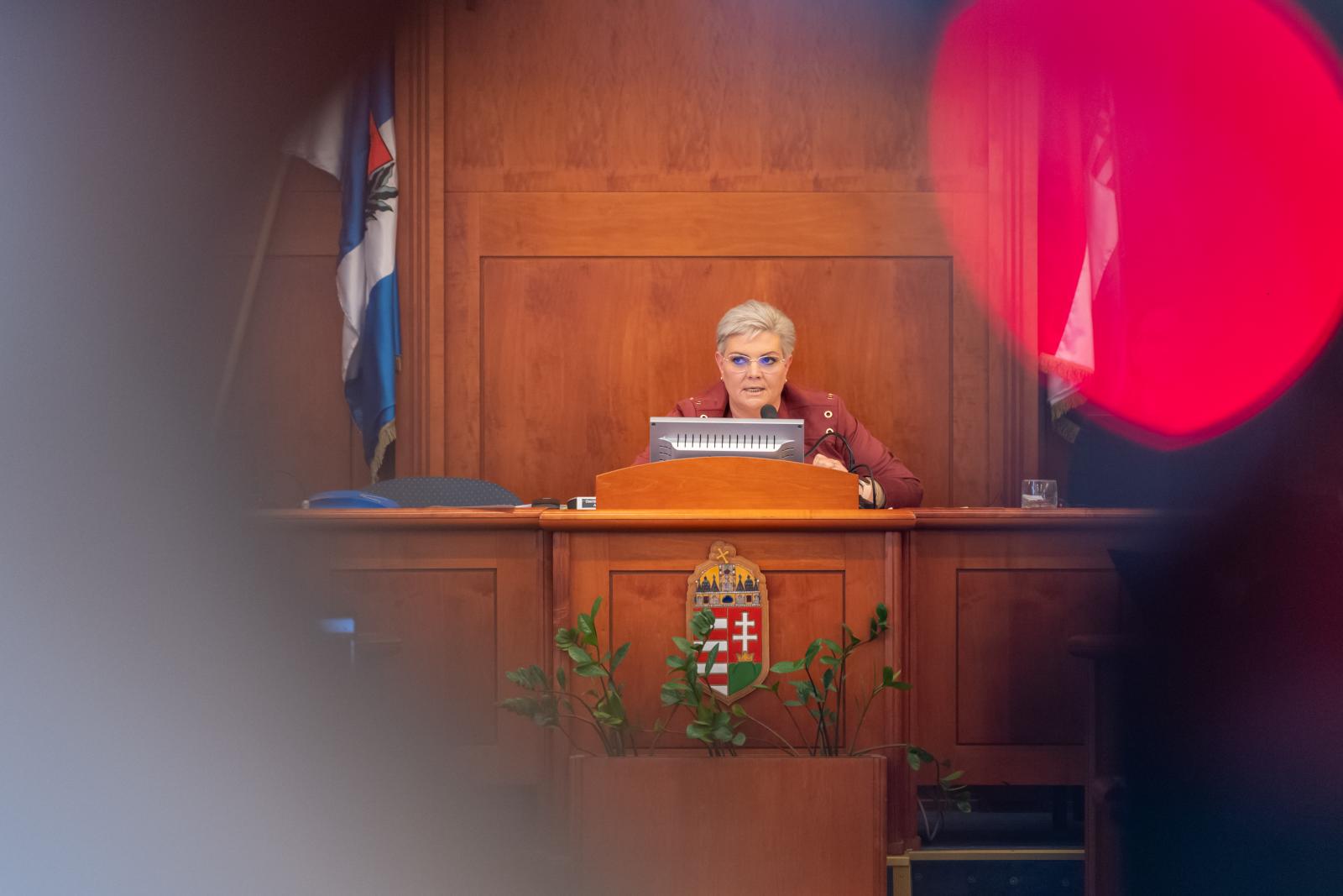 A XV. kerületi önkormányzatnál is házkutatást tartott kedden az ügyészség