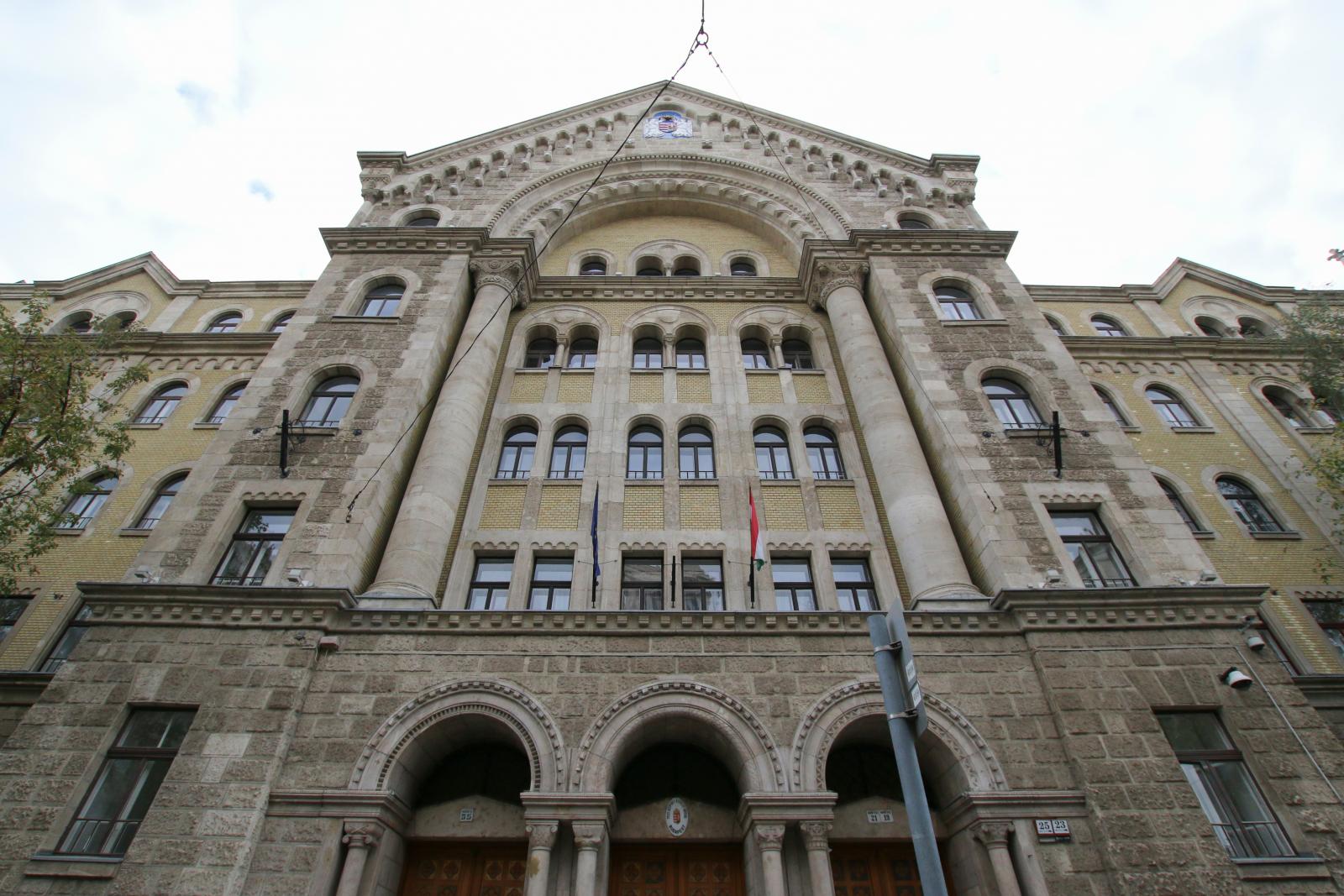 Nem egyeztetett a kormánnyal az ügyészség az ukrán aranykonvoj elleni akció miatt