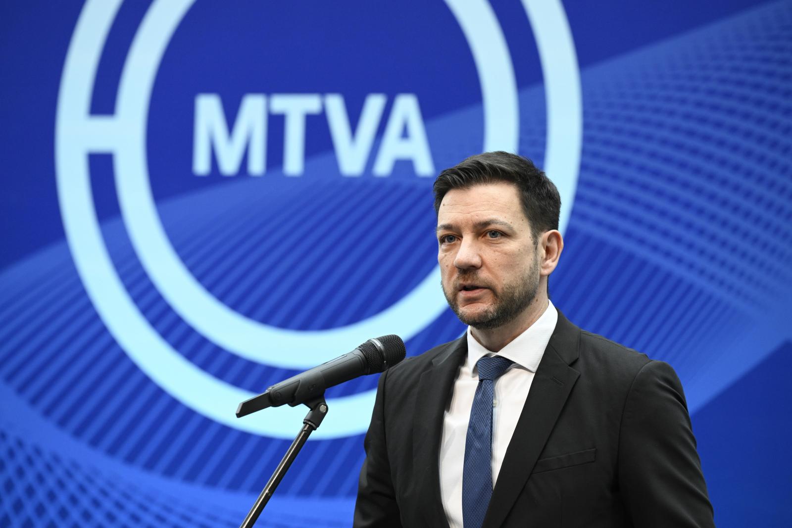 Beadta a felmondását az MTVA vezérigazgatója, a hírhamisító Papp Dániel