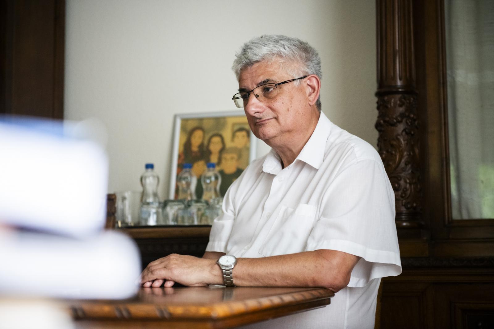 Totyik Tamás: Nem erővel, hanem párbeszéddel kell megoldani az oktatás problémáit