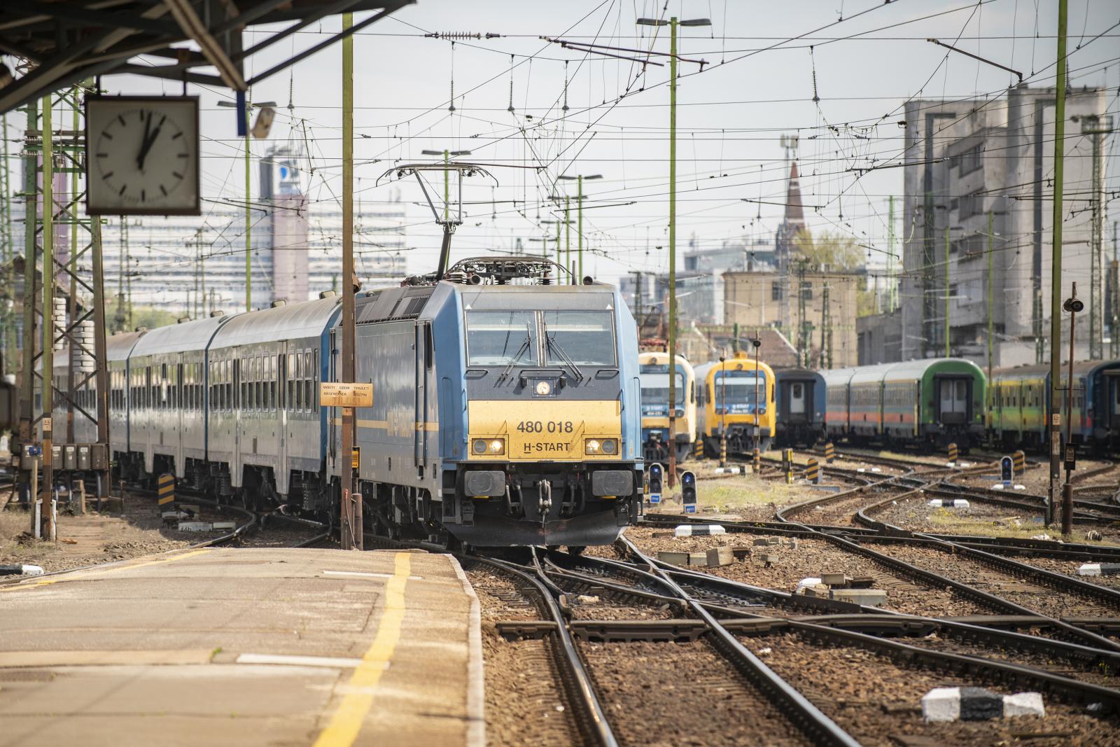 A MÁV szerint a legnagyobb hőségben az Intercity-kocsik kevesebb mint fele tudja megbízhatóan hűteni az utasteret