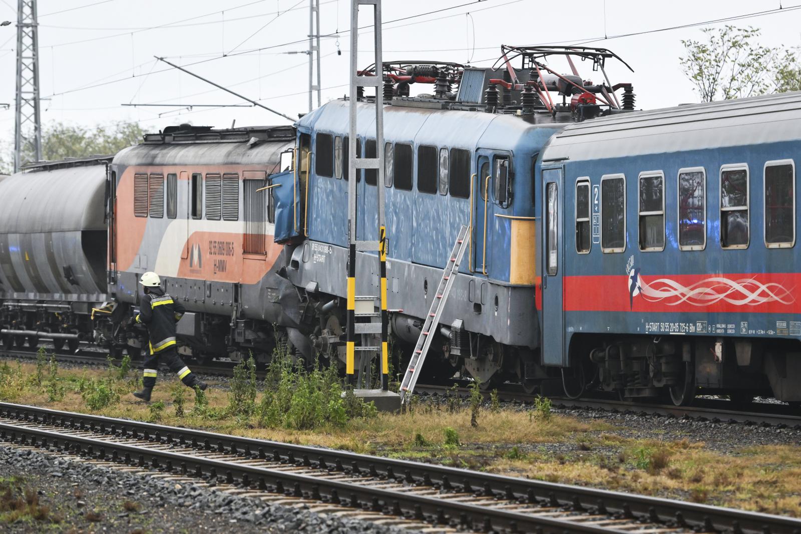 Elsőfokon fogházbüntetésre ítélte a sápi vonatbaleset vádlottját a bíróság