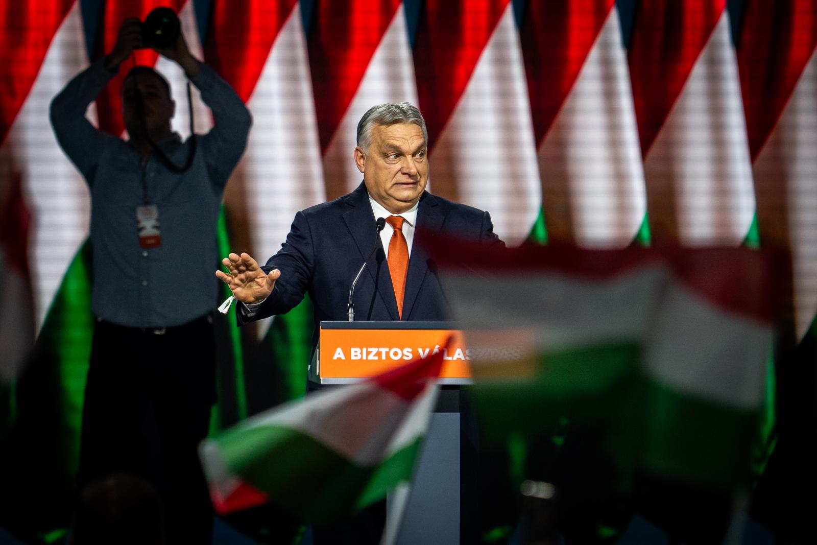 Ennyit a megújulásról: borítékolható, hogy Orbán Viktor marad a Fidesz élén