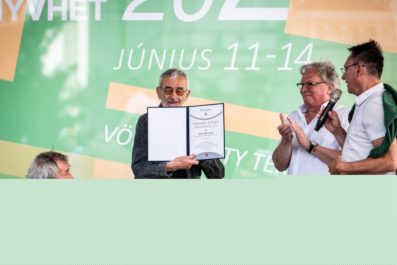 Van egy hely, ahol még Orbán Viktor nőügyei vagy a filozófus Gyurcsány Ferenc is nehezen rúg labdába a kínálat mellett
