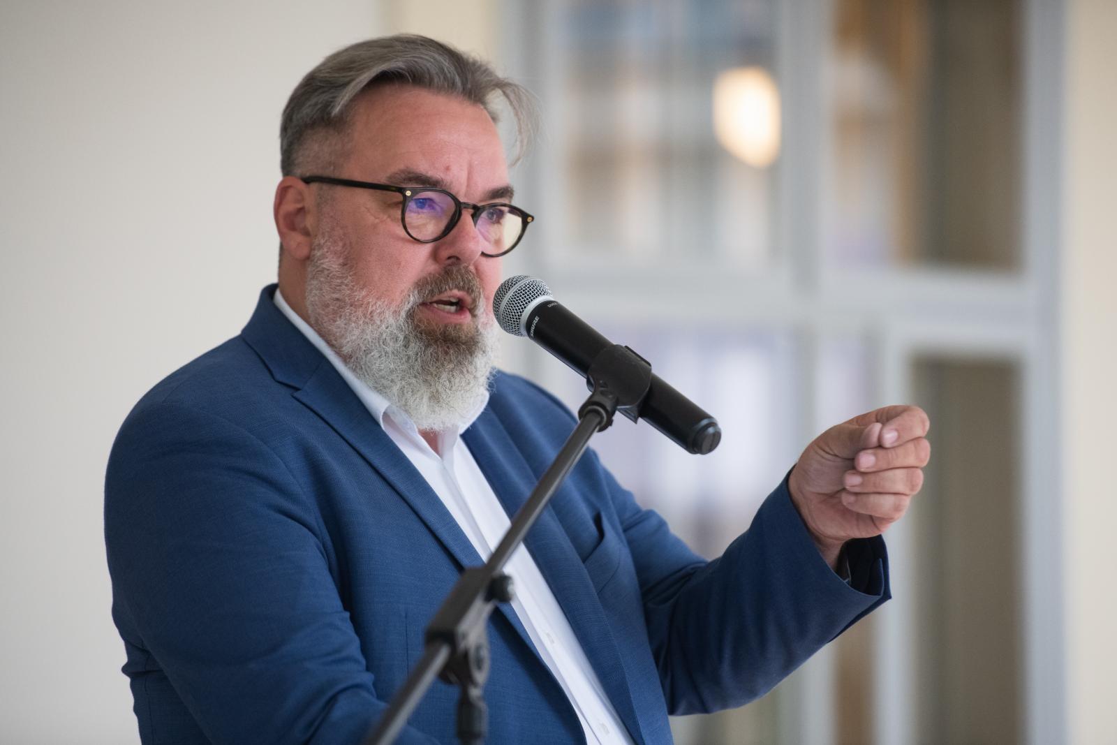 L. Simon László: Egy biztos, a tegnapi kongresszussal Orbán Viktor nem erősödött, hanem tovább gyengült