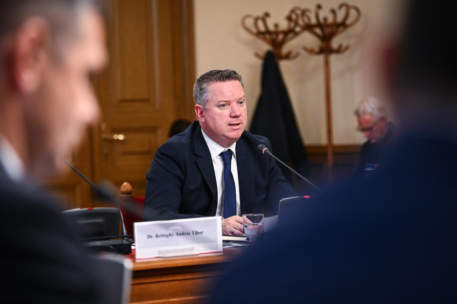 Pósfai Gábor: Magyarország a jelenlegi formájában elutasítja az EU migrációs paktumát