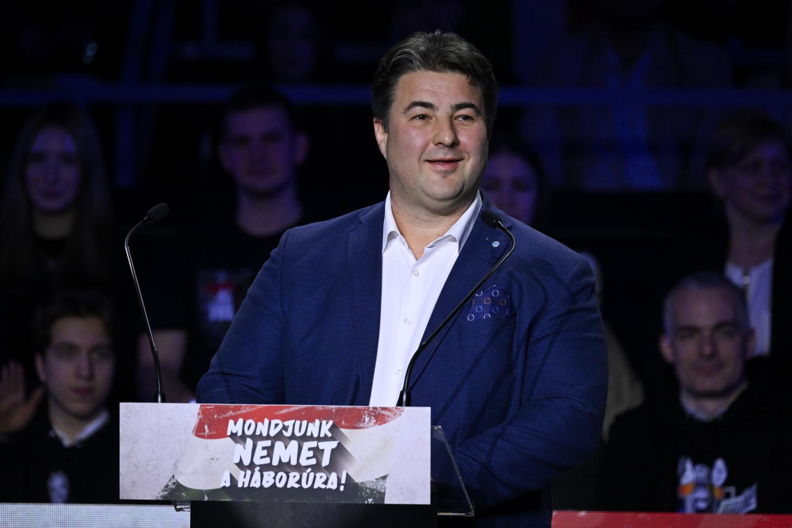 Annál az alapítványnál is landoltak NKA-pénzek, mely öt alkalommal fizetett fideszes politikusokhoz köthető rendezvényeket az orosházi művelődési házban
