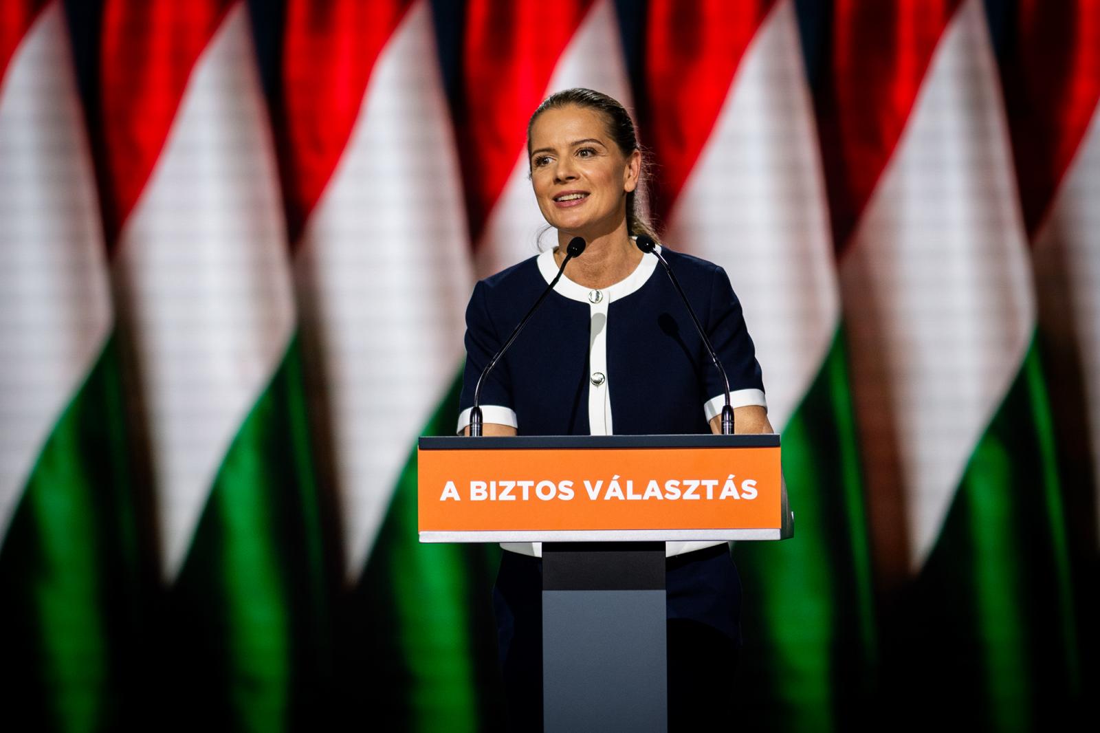 Közel félmilliárd forint közpénzt kaptak Király Nórához köthető civil szervezetek két év alatt