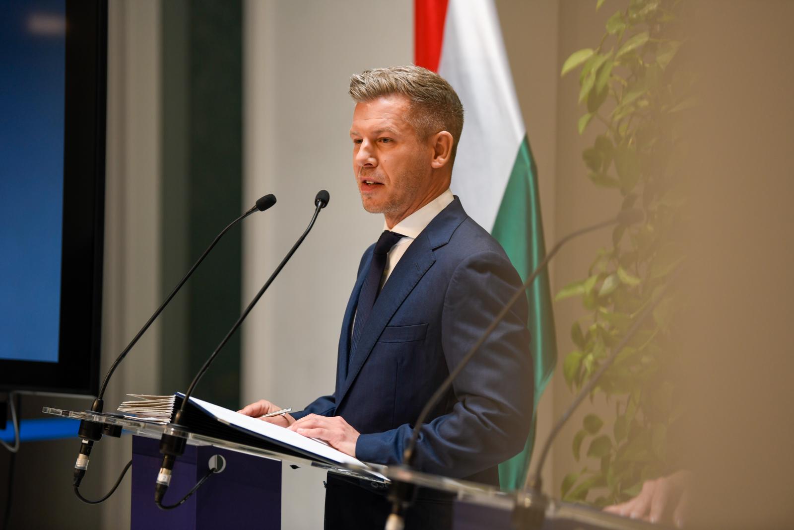 Magyar Péter kezdeményezésére az utolsó pillanatban került ki egy rész az EU-csúcs zárónyilatkozatából