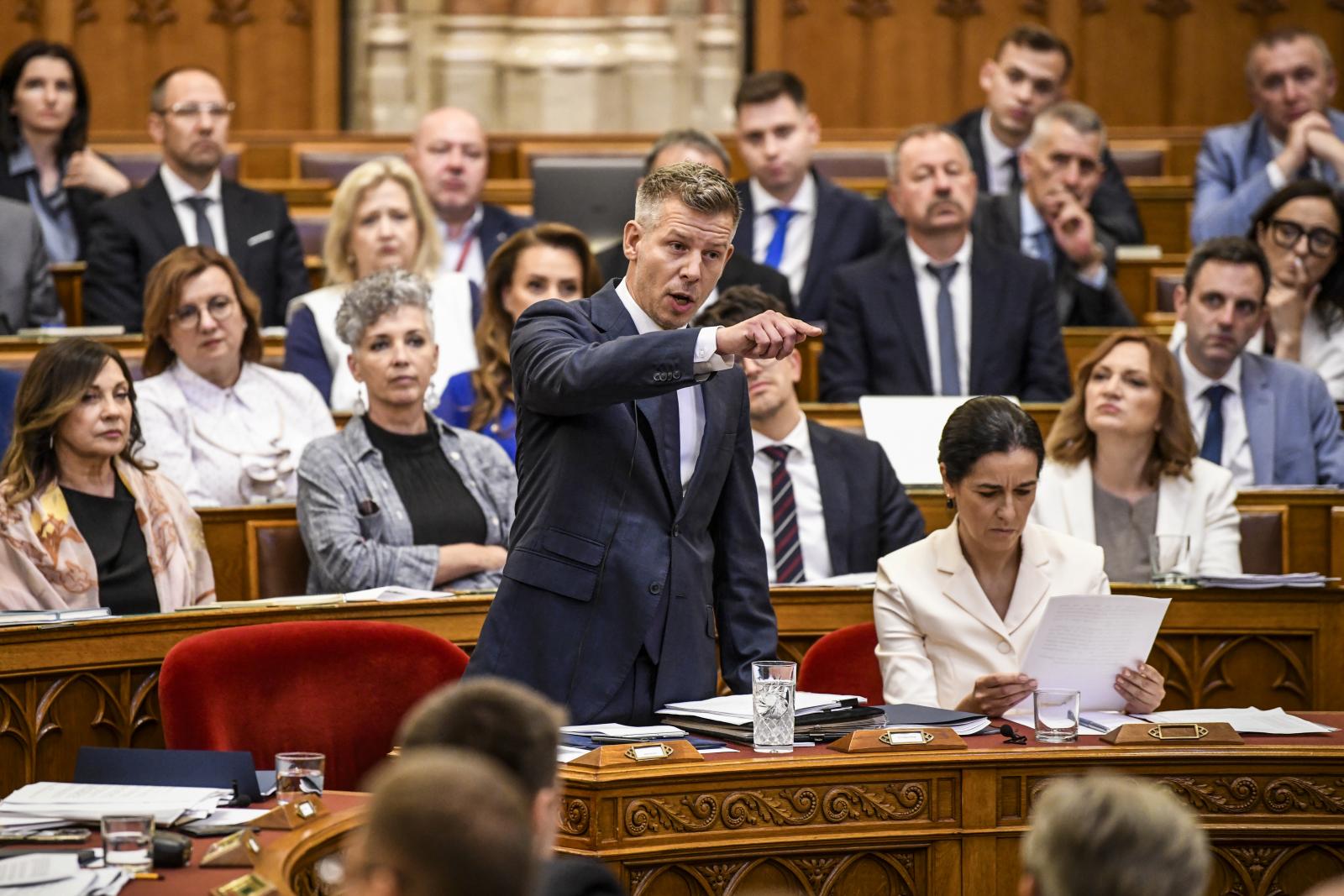 „A nagy többség elvárja Magyar Pétertől, hogy mutassa meg, végre egyszer a magyar történelemben következménye lesz a bűnöknek”