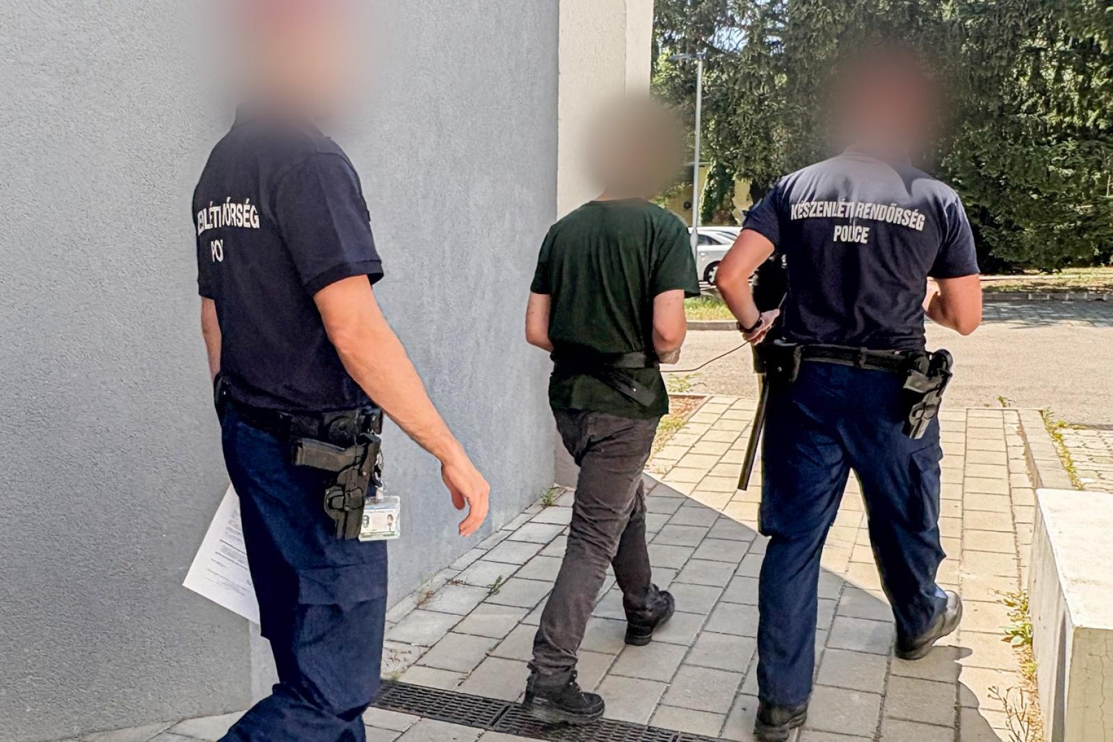 Testrészekből készített ételt és evett is belőlük egy egy budapesti beteghordó