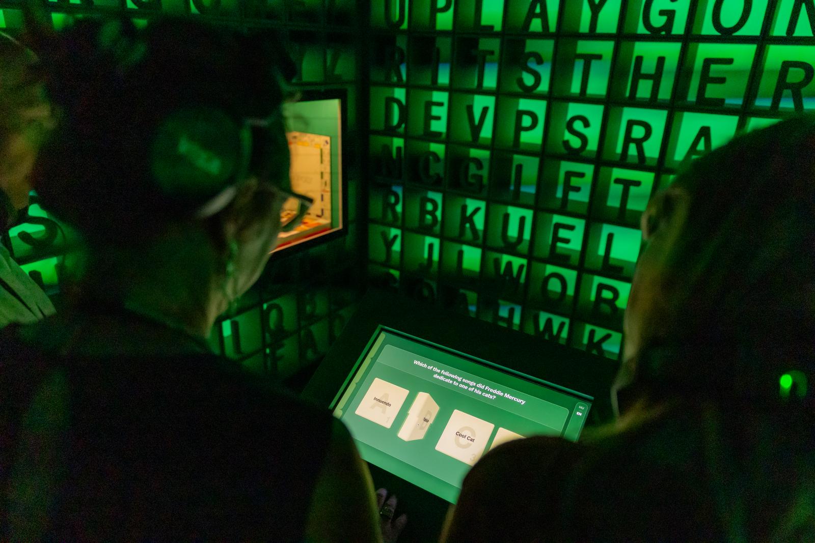 A Scrabble: a turnék és a stúdiómunkák közötti szünetekben mindig előkerült