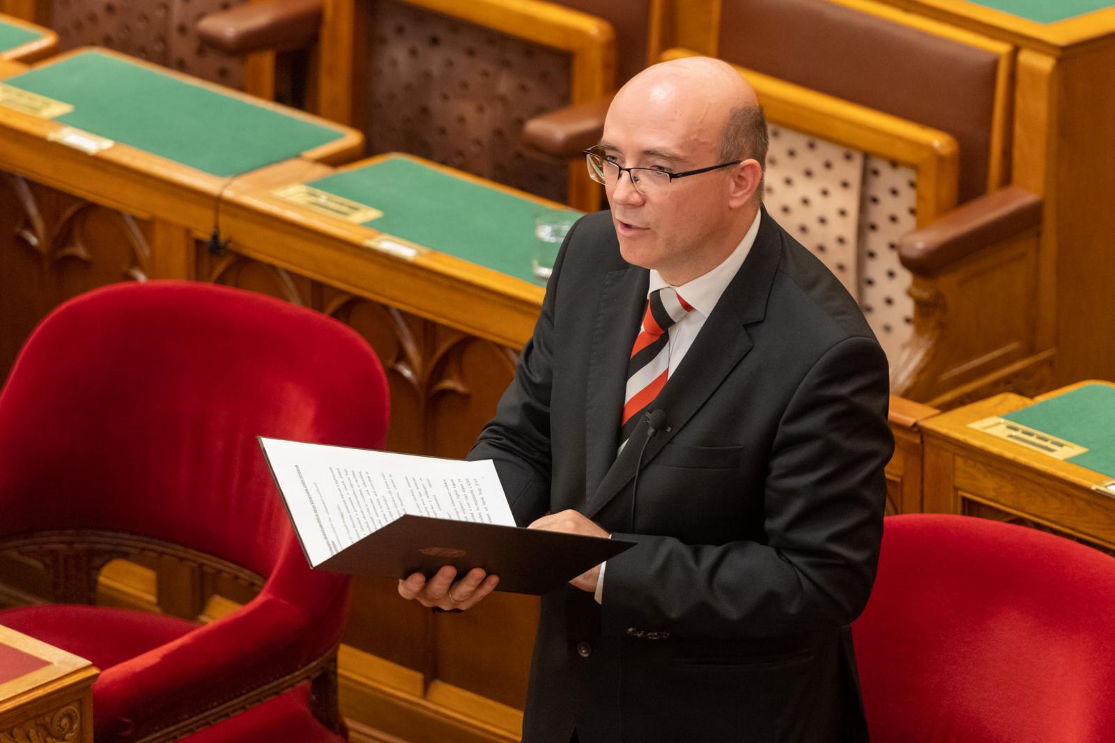 Maruzsa Zoltán visszamenne tanítani, az ELTE-n a szemébe mondták, hogy nem kellene