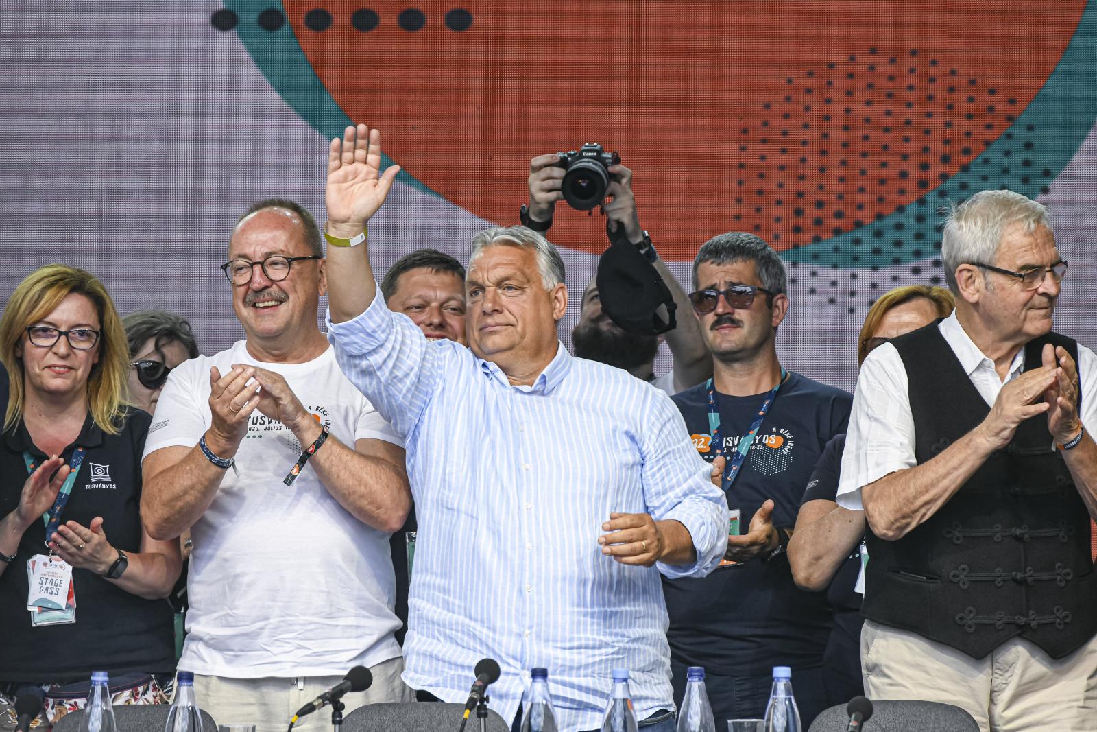 Van hely, ahol Orbán Viktor még Orbán Viktor maradhat, a zenei aláfestést is megkapja