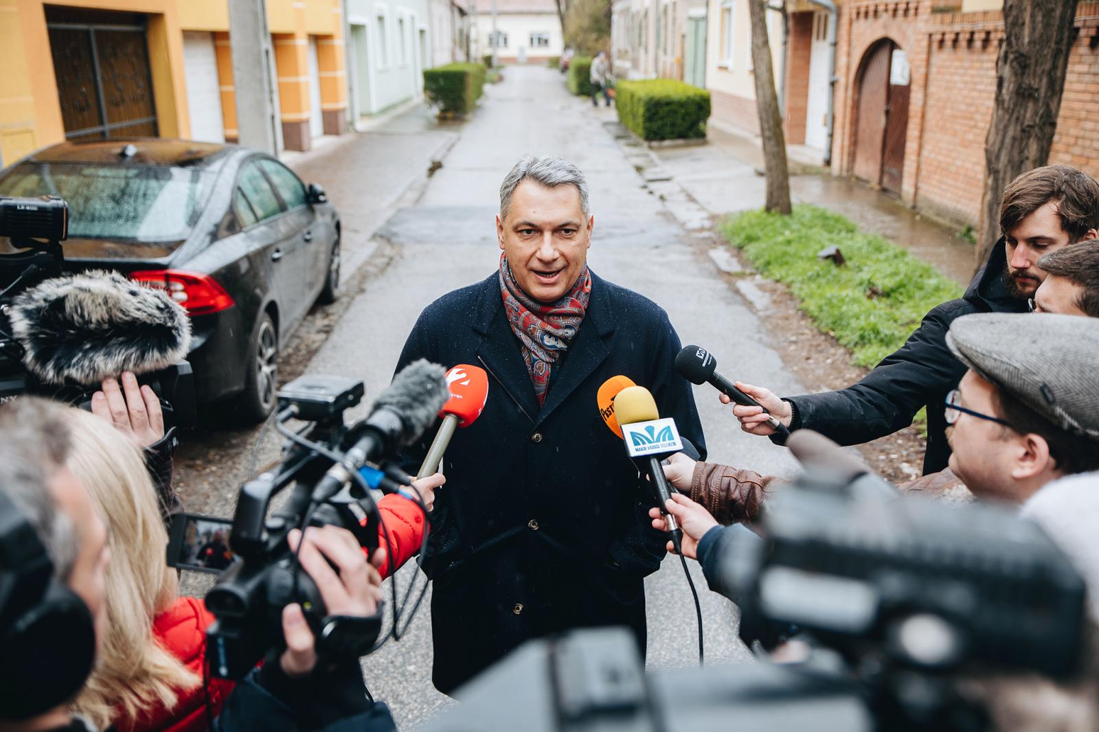 Megszűnik a Lázár Jánoshoz köthető hódmezővásárhelyi portál, a Promenad24, Márki-Zay Péter örül