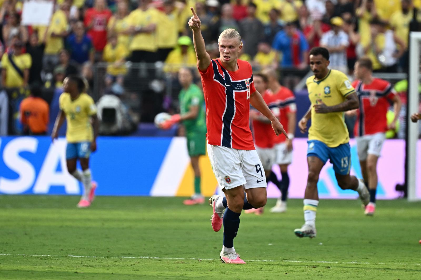 Norvégia jutott a futball-világbajnokság negyeddöntőjébe, Erling Haaland 12 perc alatt elintézte Brazíliát