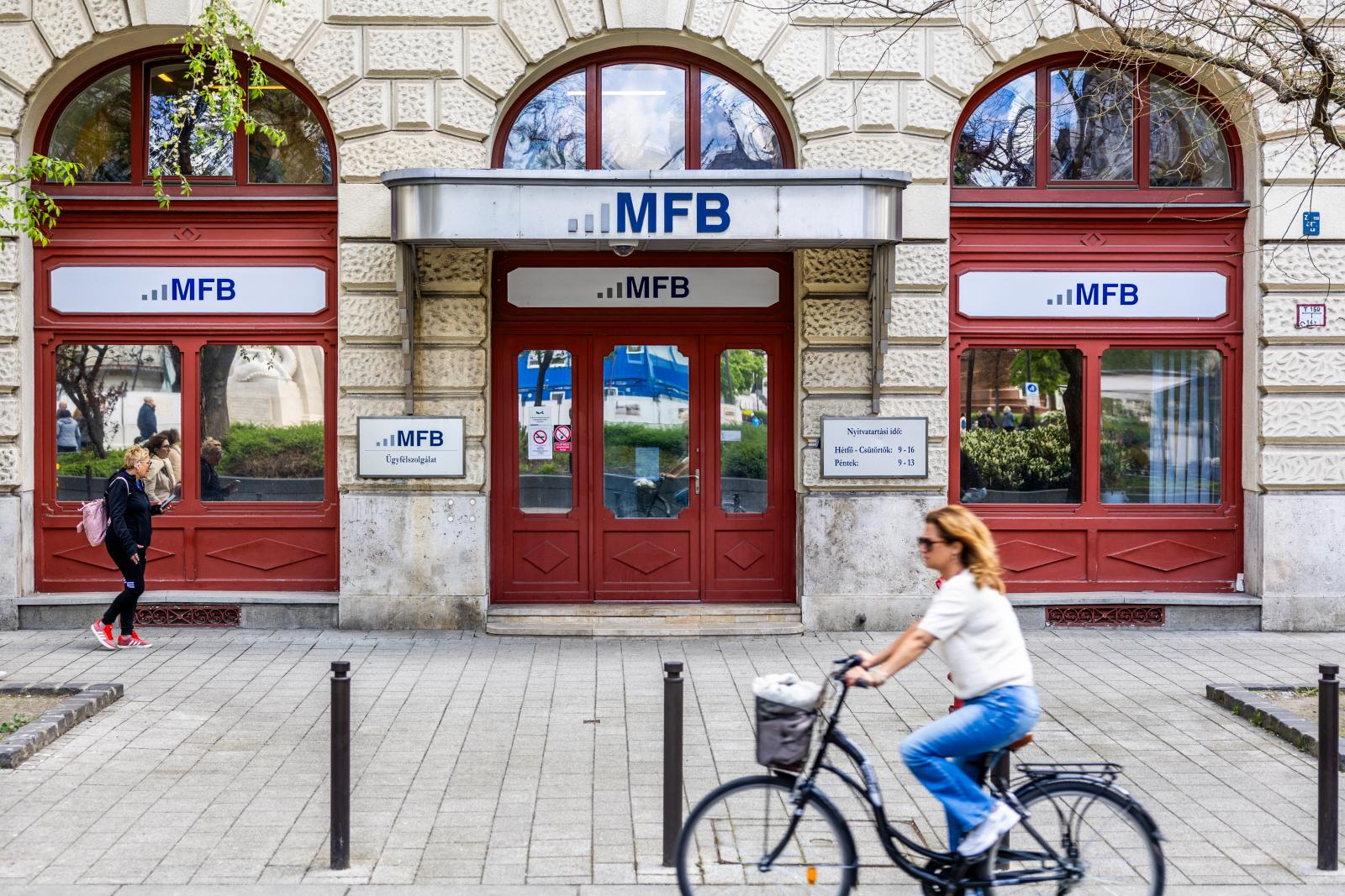 Átalakul az MFB: az Orbán-kormány házi bankjából az uniós pénzek kezelője lesz