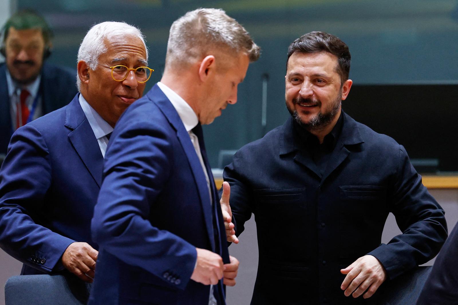 Magyar Péter bejelentette, a közeljövőben találkozik Volodimir Zelenszkijjel