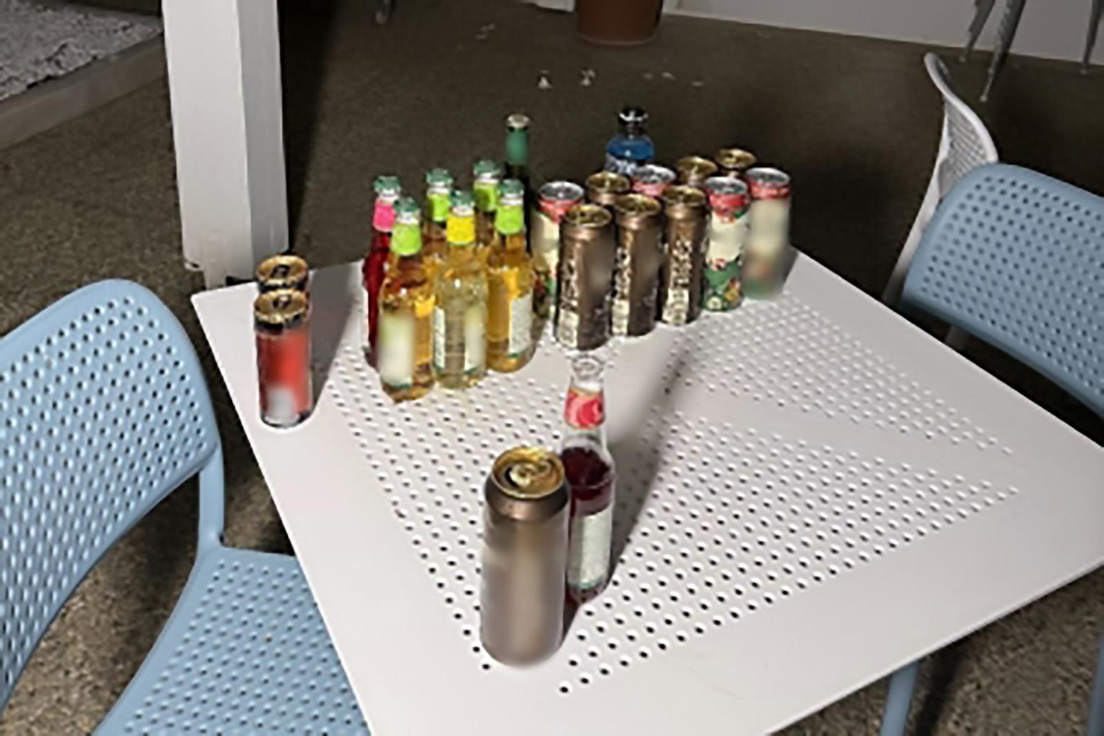 Beitalozott a barátaival, majd betört a zalakarosi fürdőbe és kifosztotta a hűtőautomatát