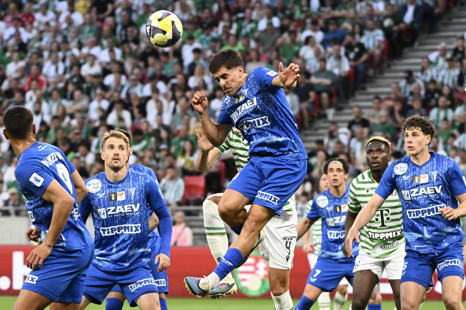Itt a vége, földbe állt Mészáros Lőrinc sportruházati márkája, a 2rule