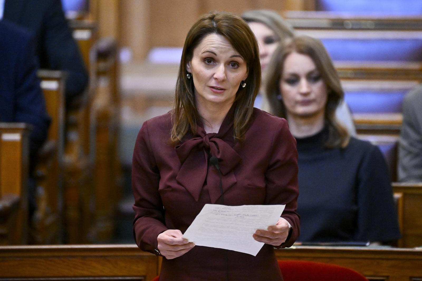 Több mint 1,2 milliárd forintot osztott szét a Tisza-kormány az önkormányzatok között